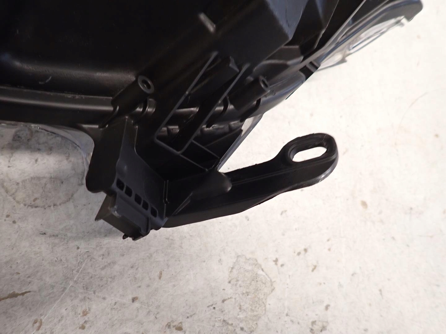 light front front right PEUGEOT 208 and LIFT 2015-2019 9822690180