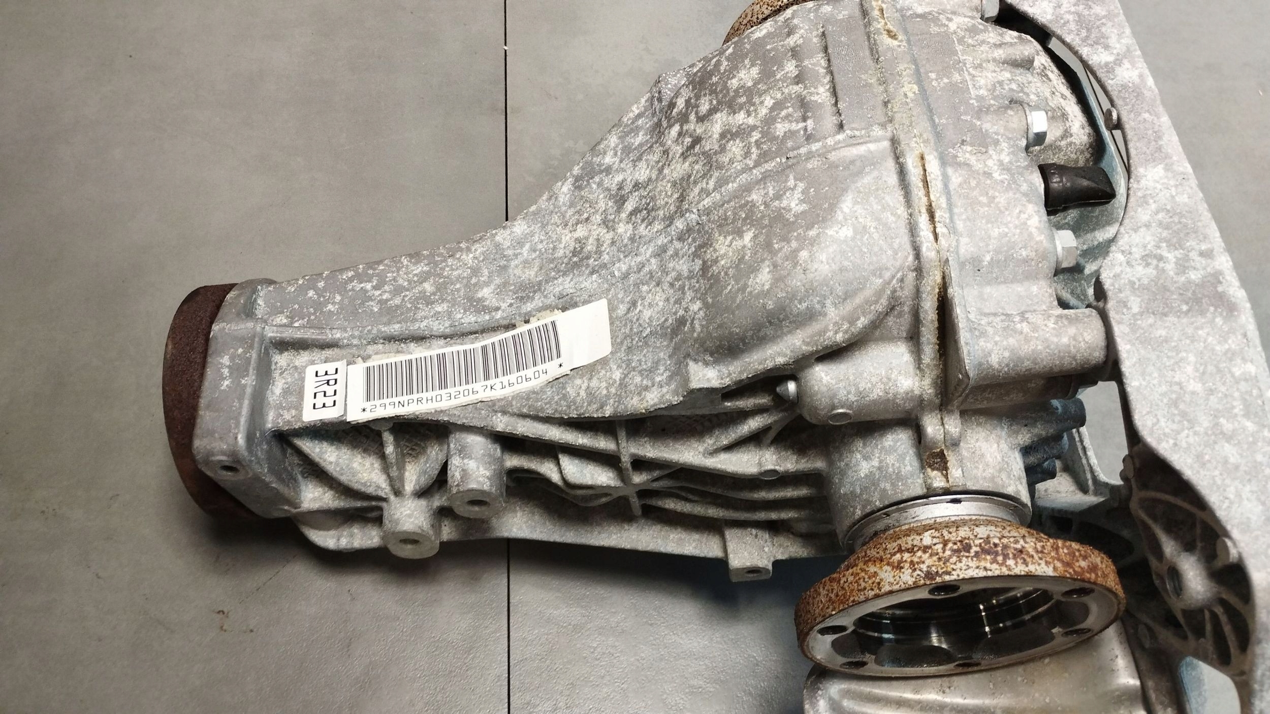 Audi A8 D4 4H 3.0 TDI diff differential rear part 0AR525083C