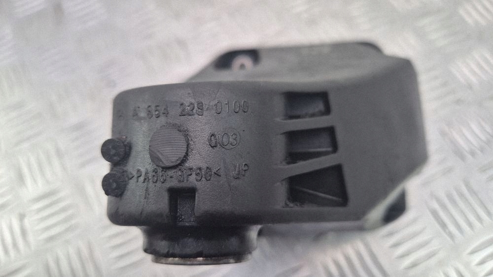 engine supporting mount MERCEDES E300d W213 A6542230100 OM654920