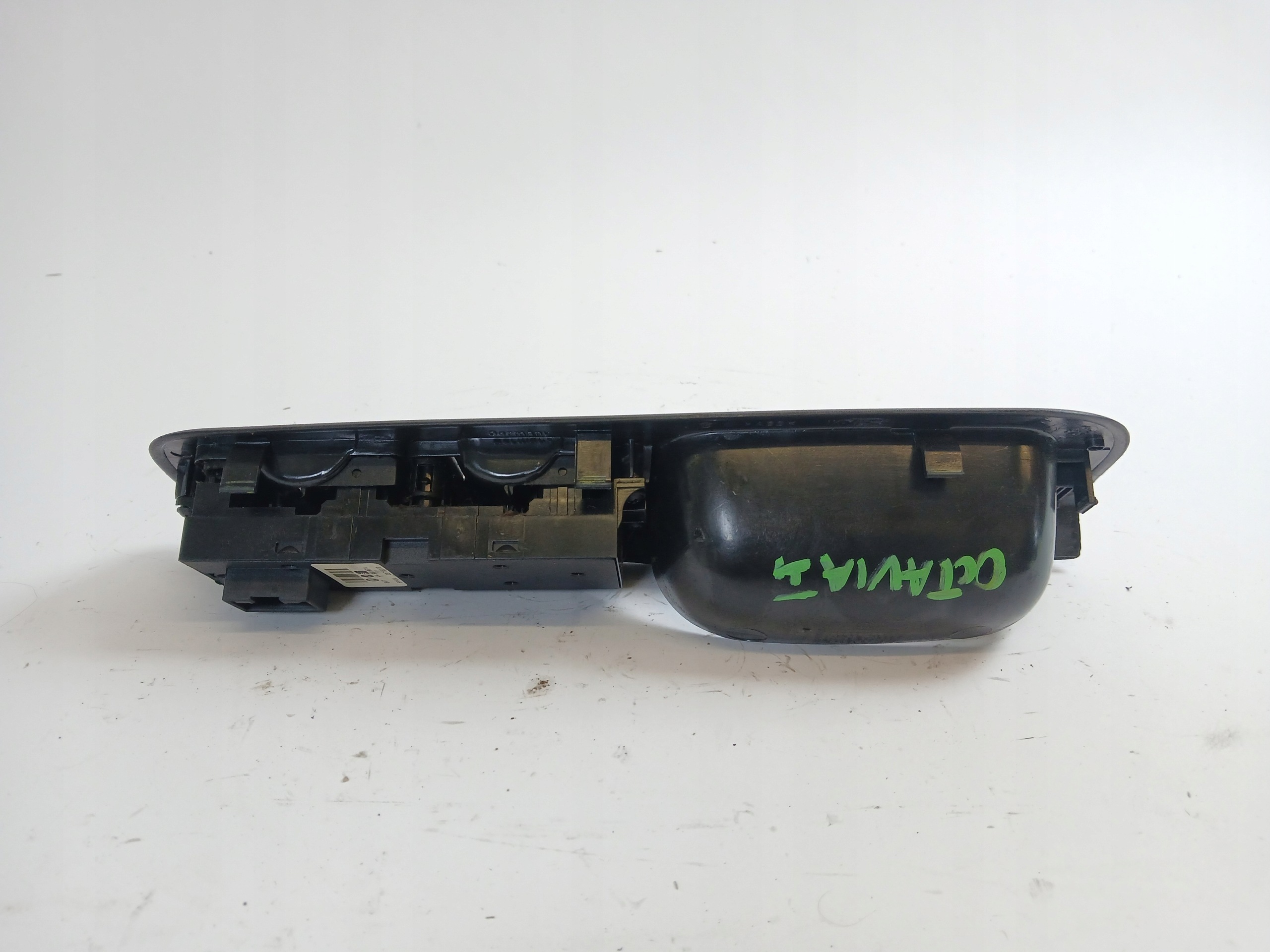 SKODA OCTAVIA and PANEL of the window left front 1J4959857A