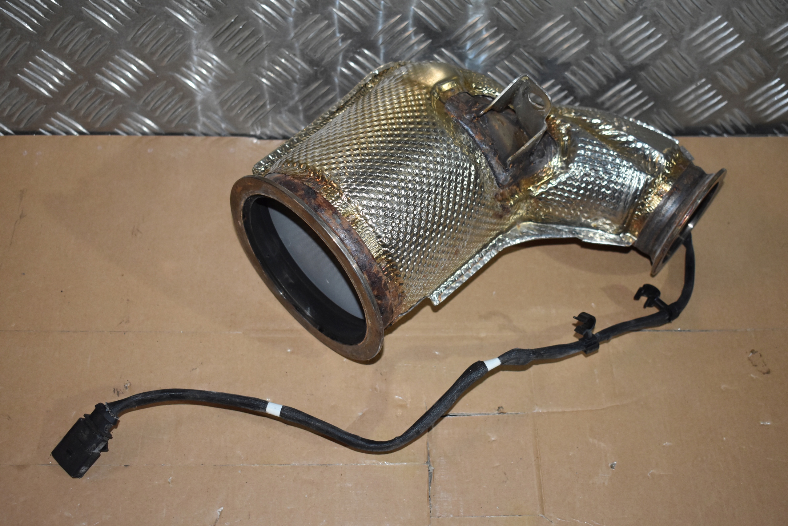 IDEALNY catalyst right PORSCHE PANAMERA 971 LIFT - engine CSZB 1