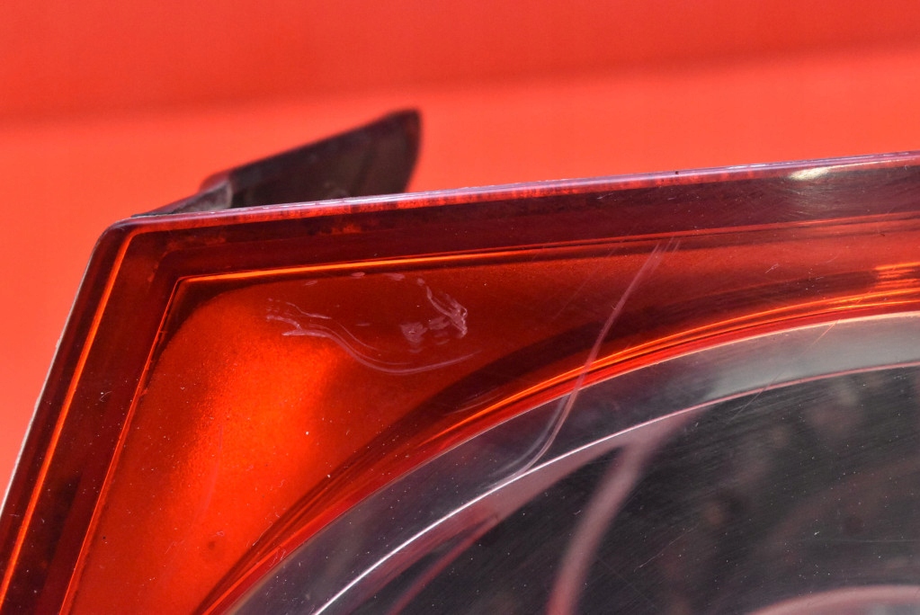 фонарь правый 1K5945096G vw JETTA 5 V седан 05-11