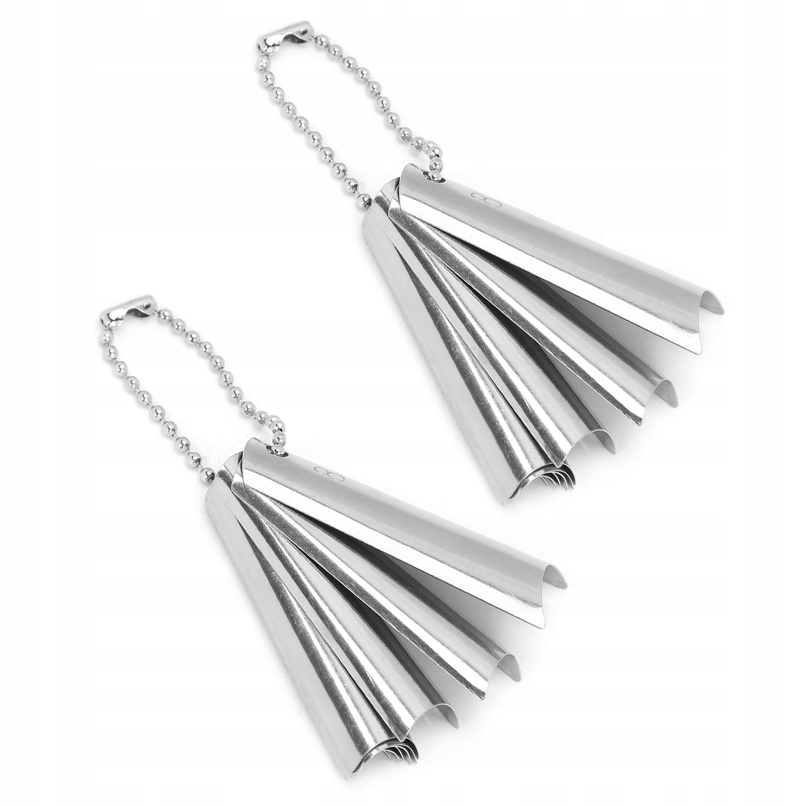 Manikúra s francouzskými špičkami, nerezový kleštičky na linii úsměvu