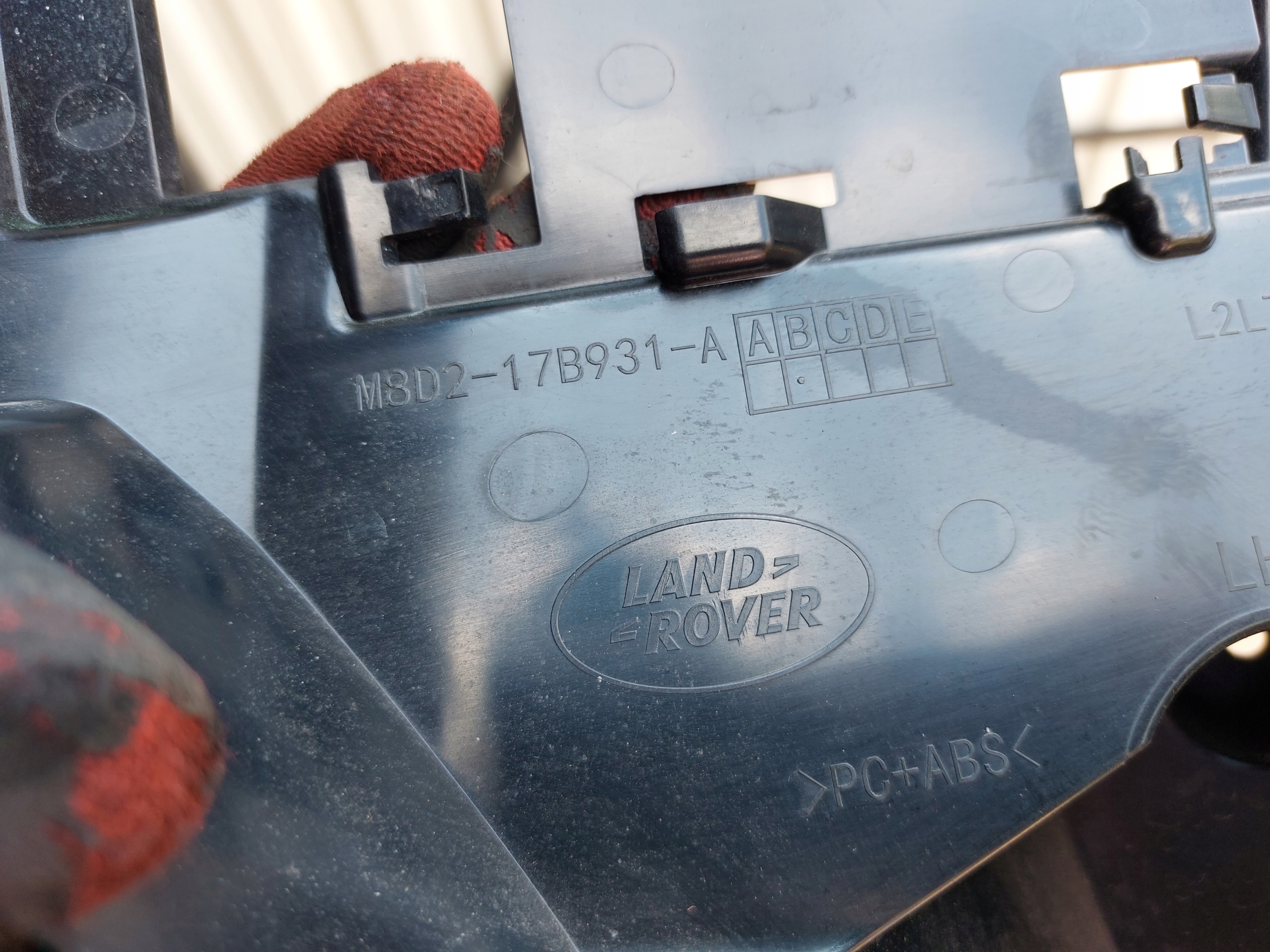 bumper bracket left rear part RANGE ROVER L551 21r