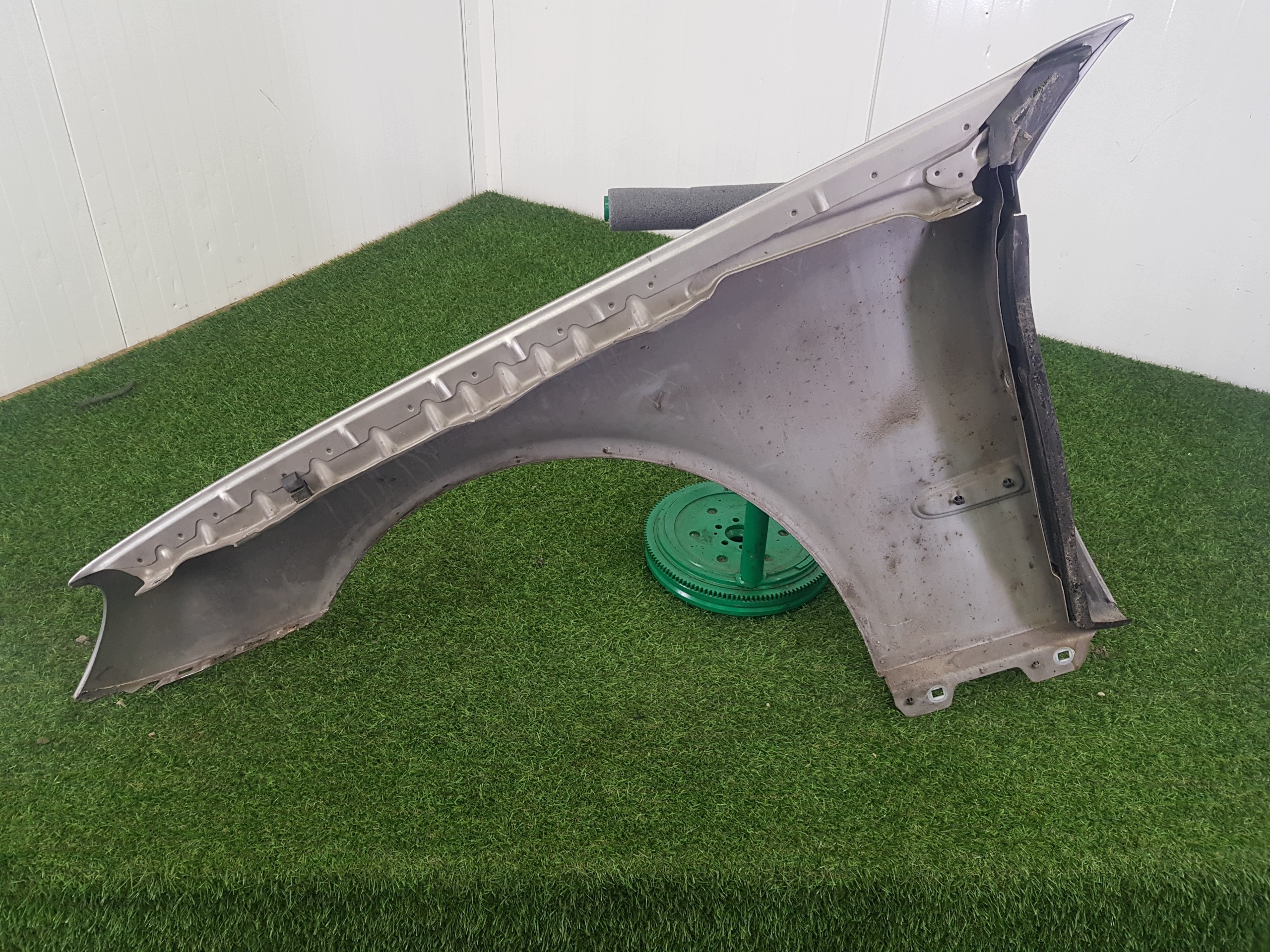 fender right front MERCEDES-BENZ E-KLASA W211 (723U)