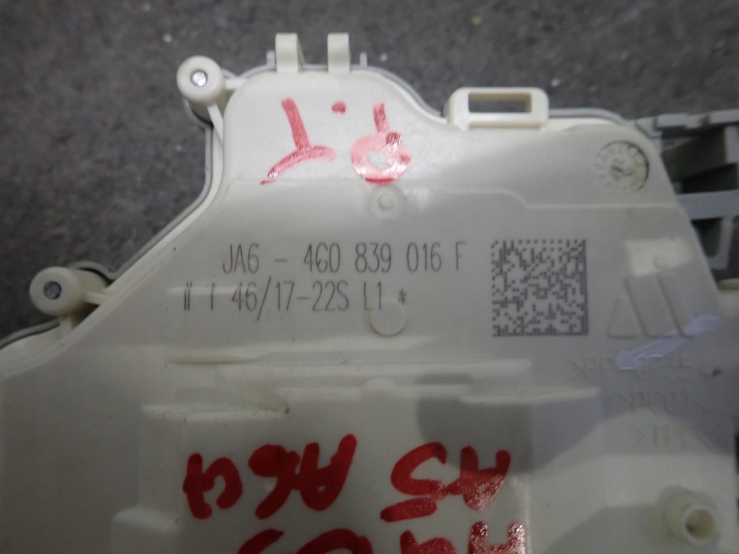 lock door right rear part AUDI A4 B9 A6 C7 Q5 II A5