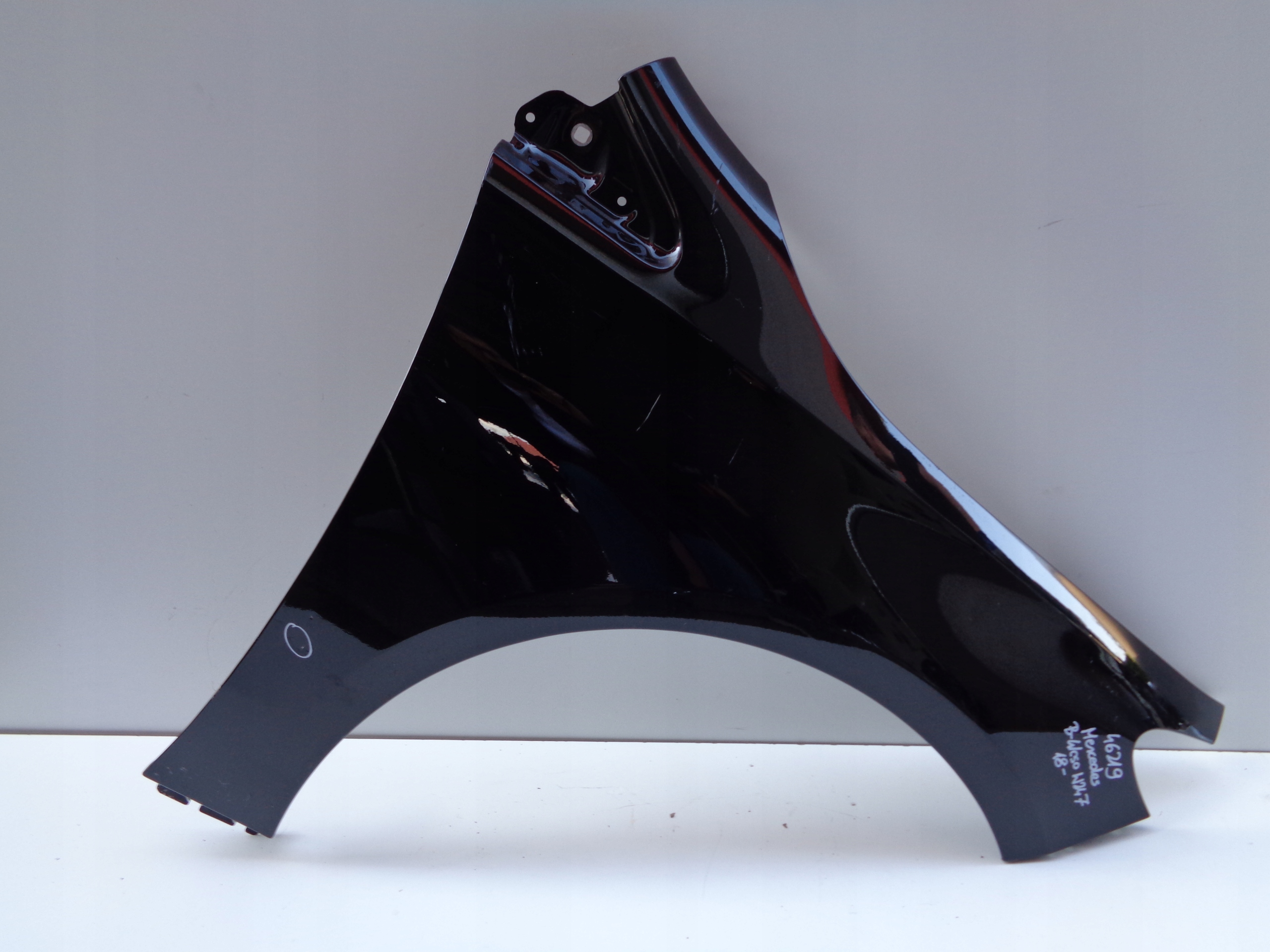 fender right front MERCEDES B-KLASA W247 18- NR 46219
