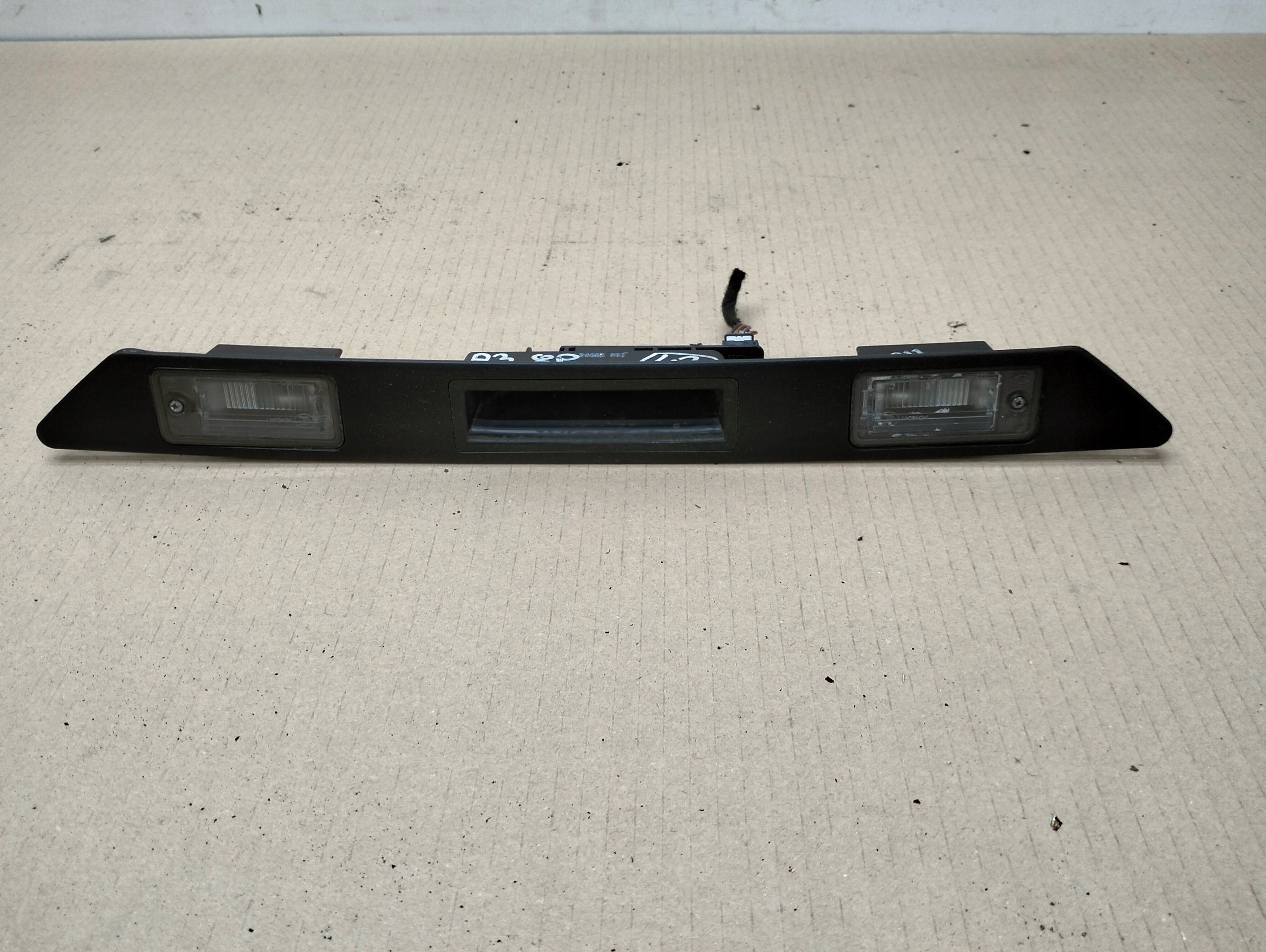 КРЫШКА МИКРОКОНТАКТ РУЧКА КРЫШКИ ЗАД. AUDI A3p 2003-2012 ОРИГИНАЛ 5 ДВЕРИ