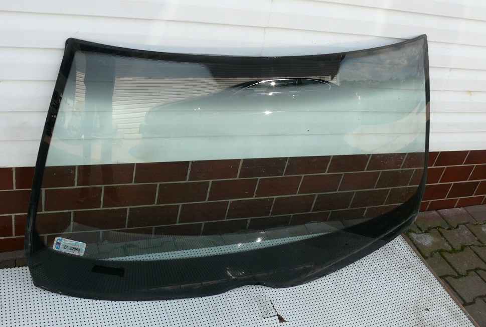 SZYBA CZOŁOWA PRZEDNIA PRZÓD MERCEDES W140