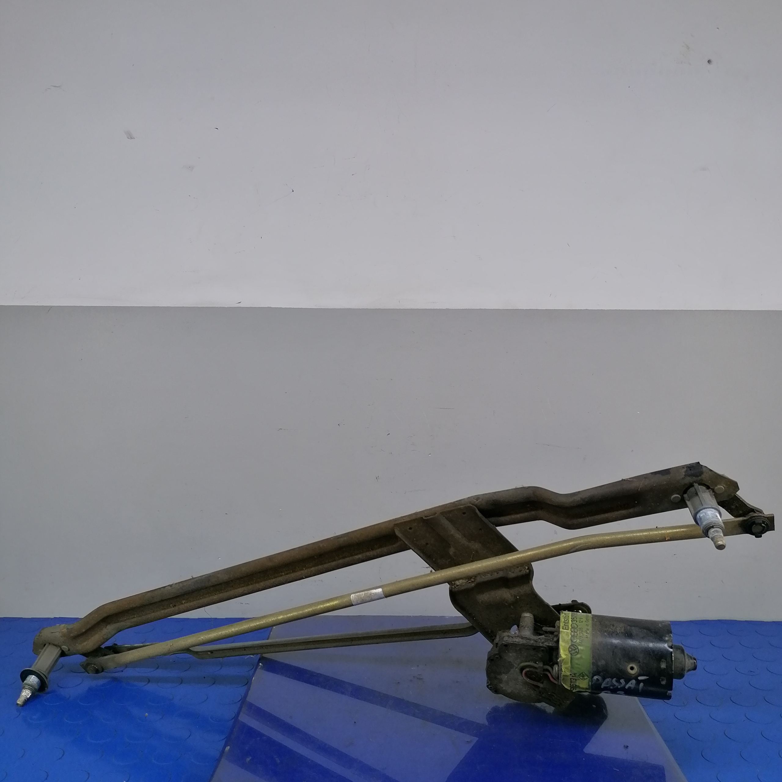 mechanism engine of wipers VW PASSAT B3 front 357955113A VW