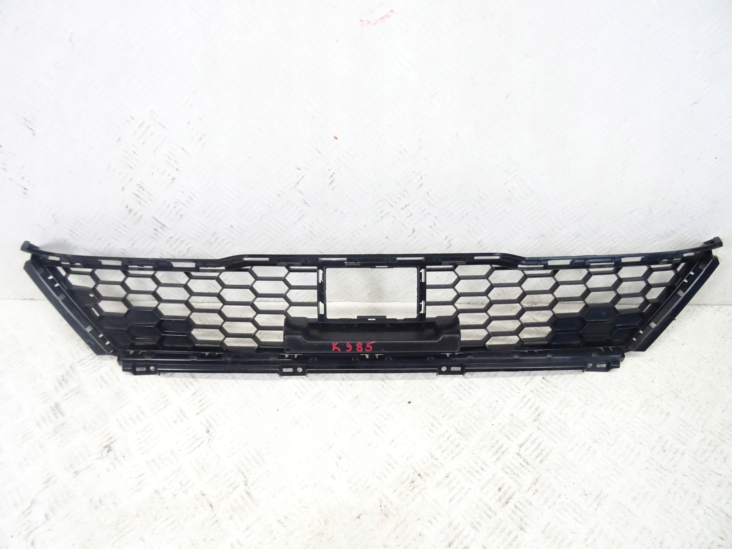 grid of a bumper central front MG HS 10878160