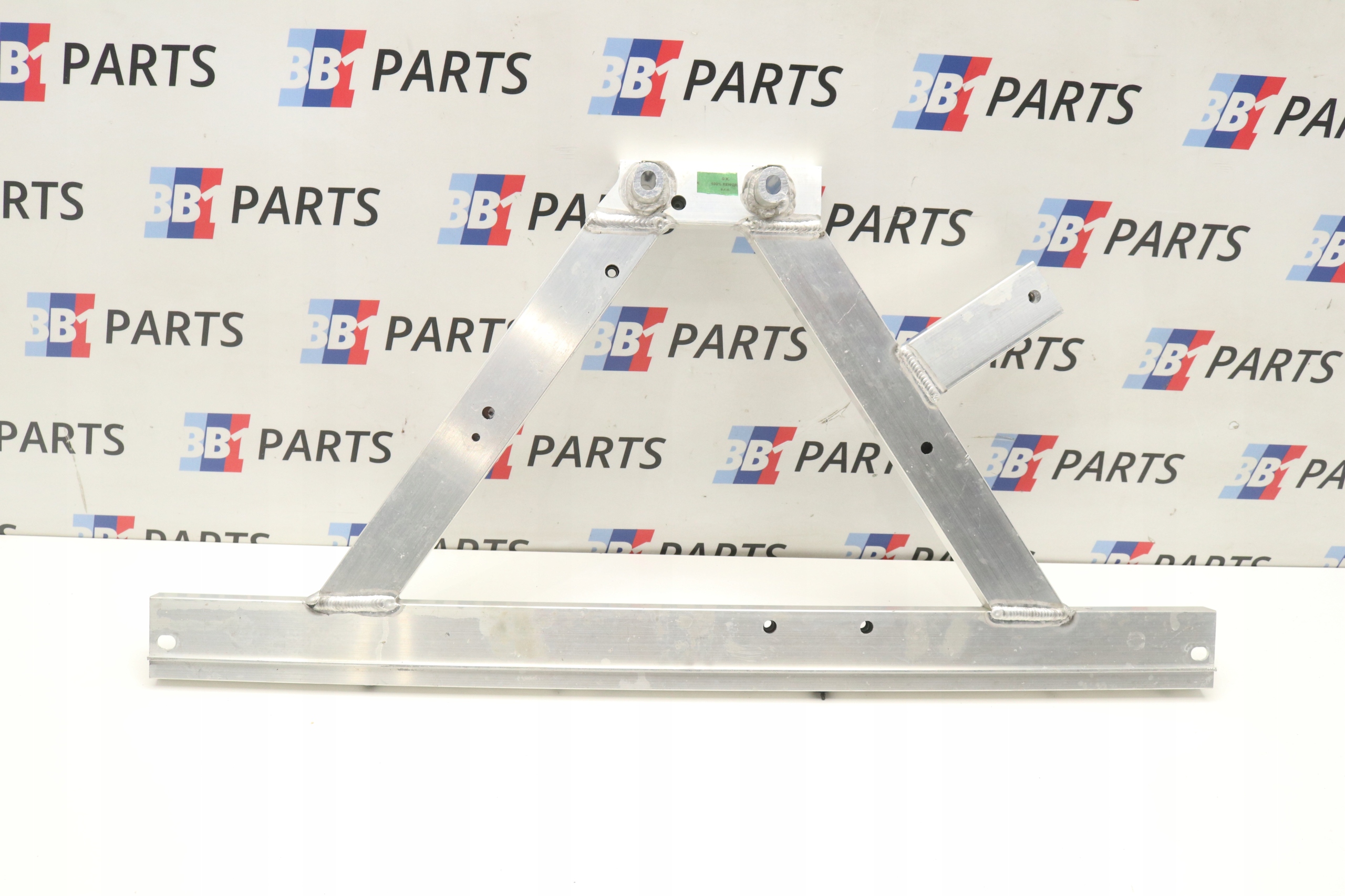 BMW I4 G26 console holder sider below engine 8738483