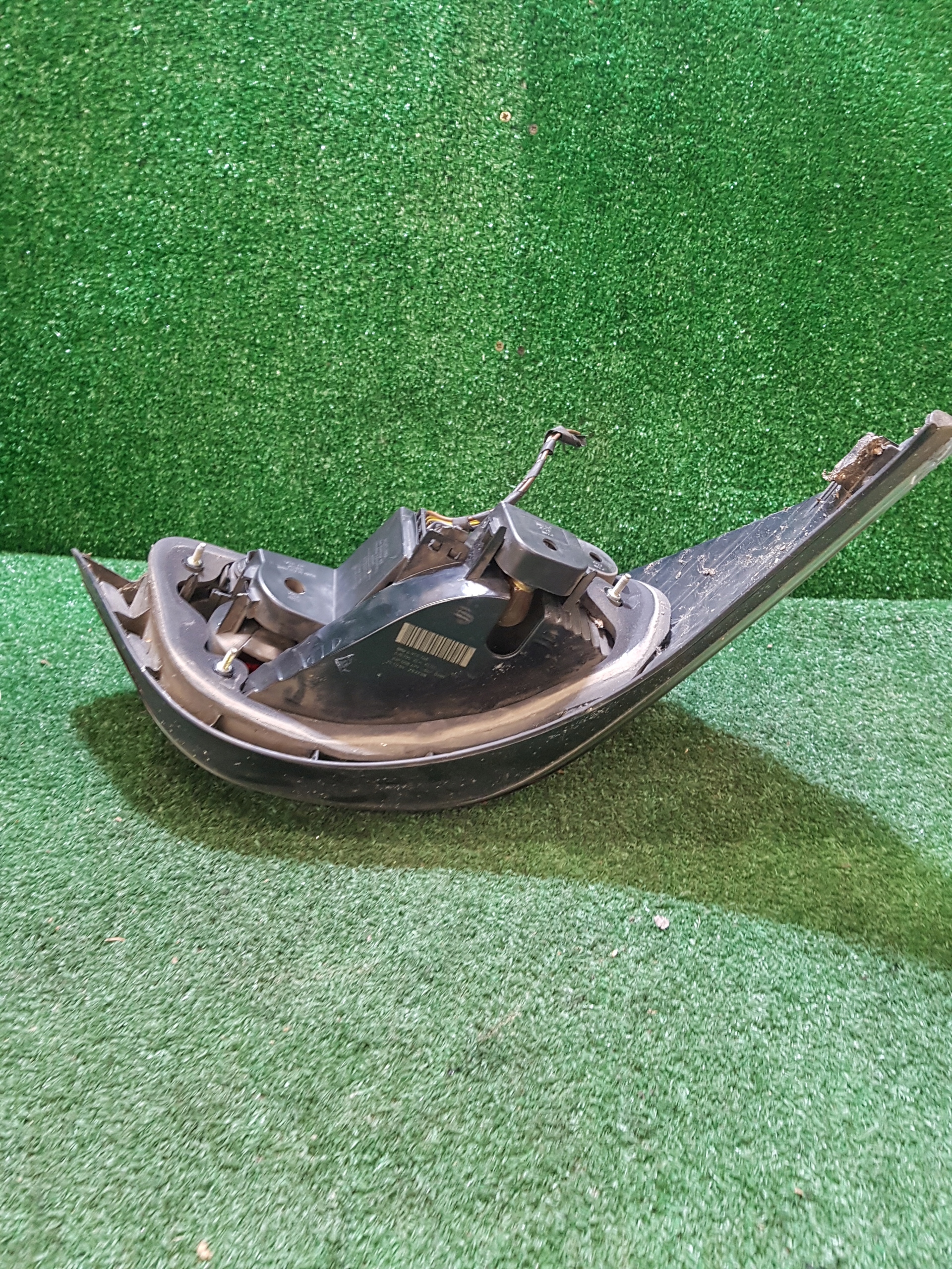 far desna stražnja BMW E60 6910768