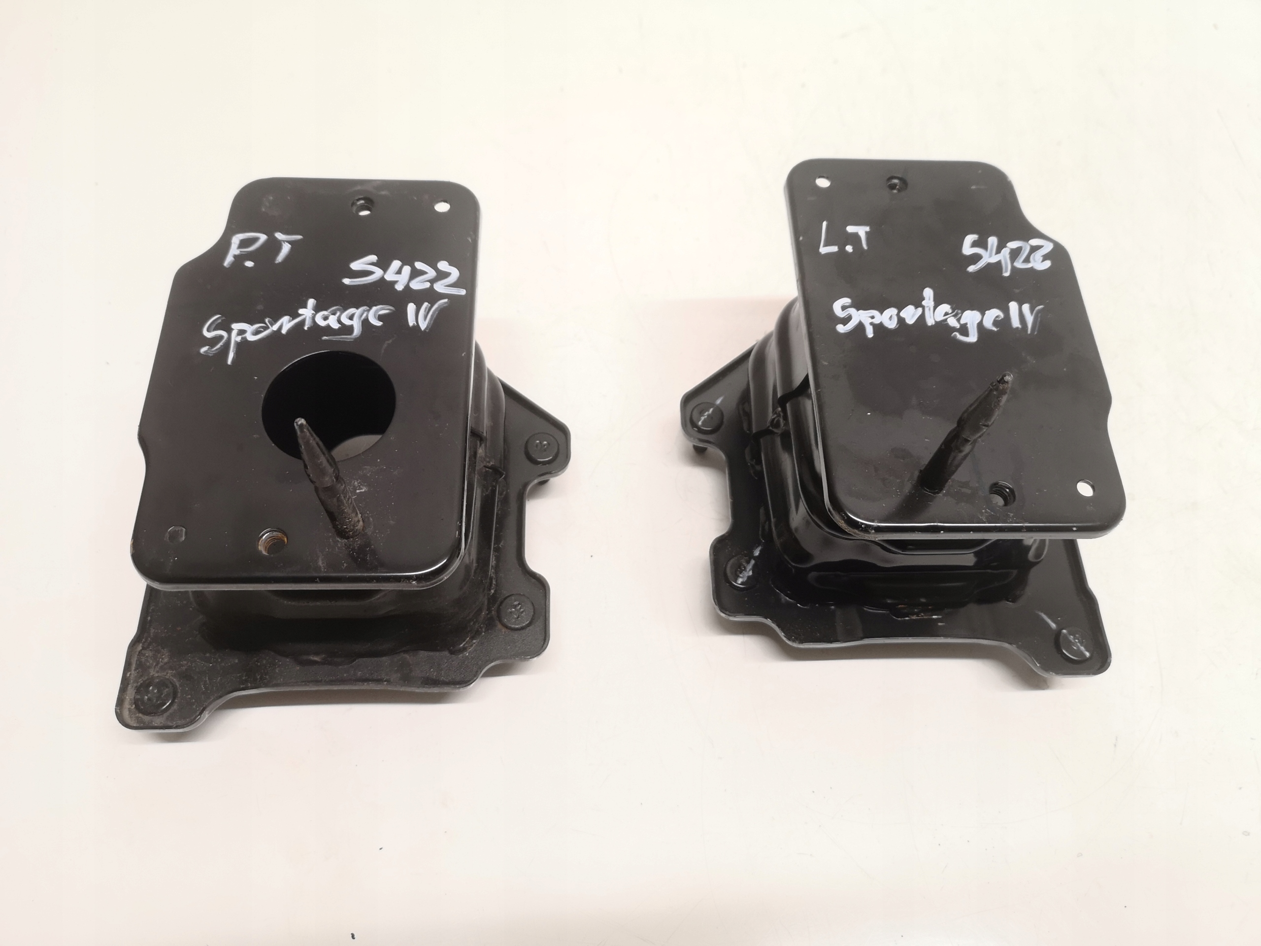 KIA SPORTAGE 4 IV LIFT 18-21 STREFA ZGNIOTU TYLNA TYŁ PRAWA + LEWA - 2 SZT