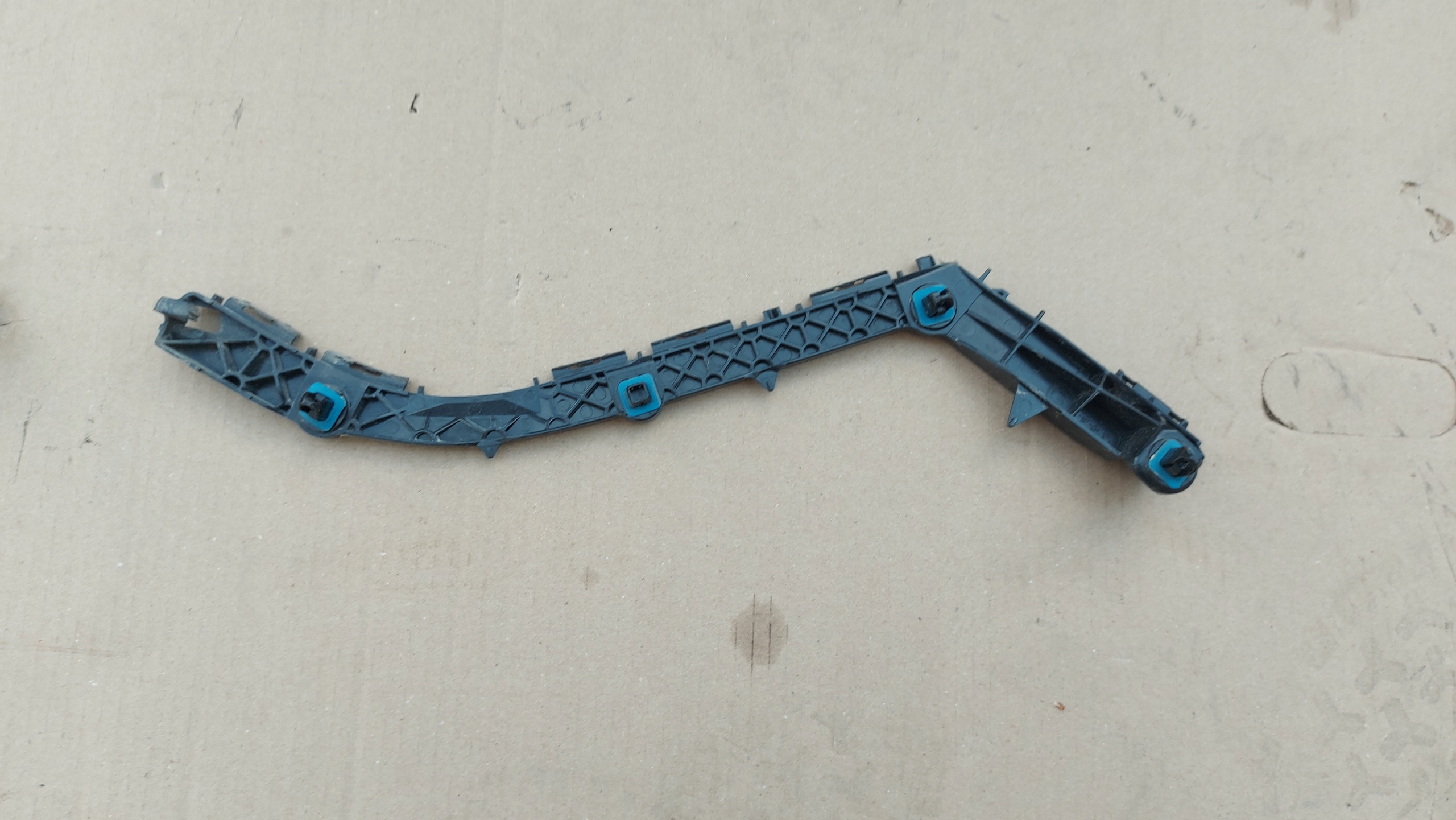 bumper bracket right rear part TOYOTA LAND CRUISER J150 09