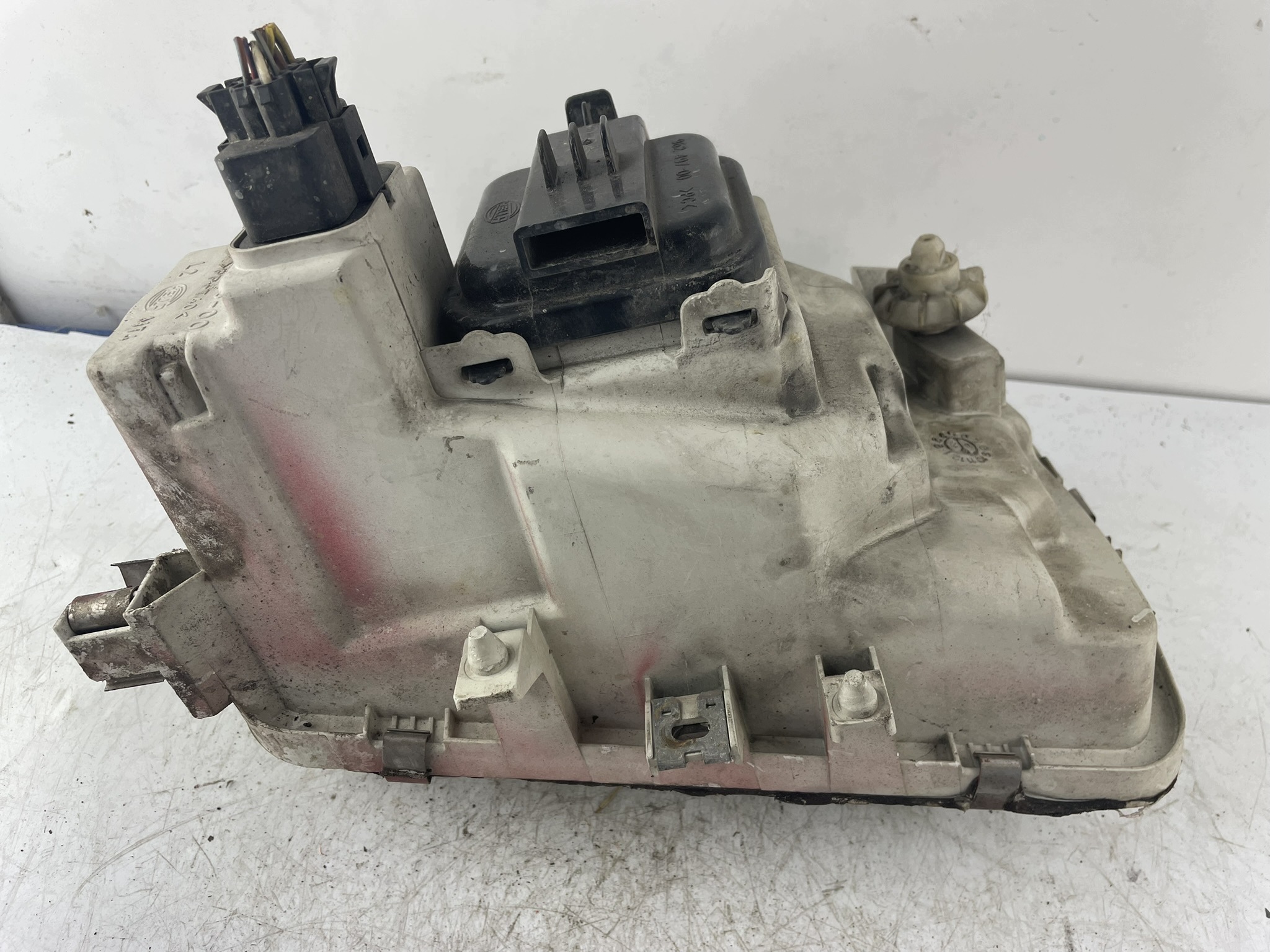 Reflektor left 6N1941015A VW Polo III 6N1 europejski electrical