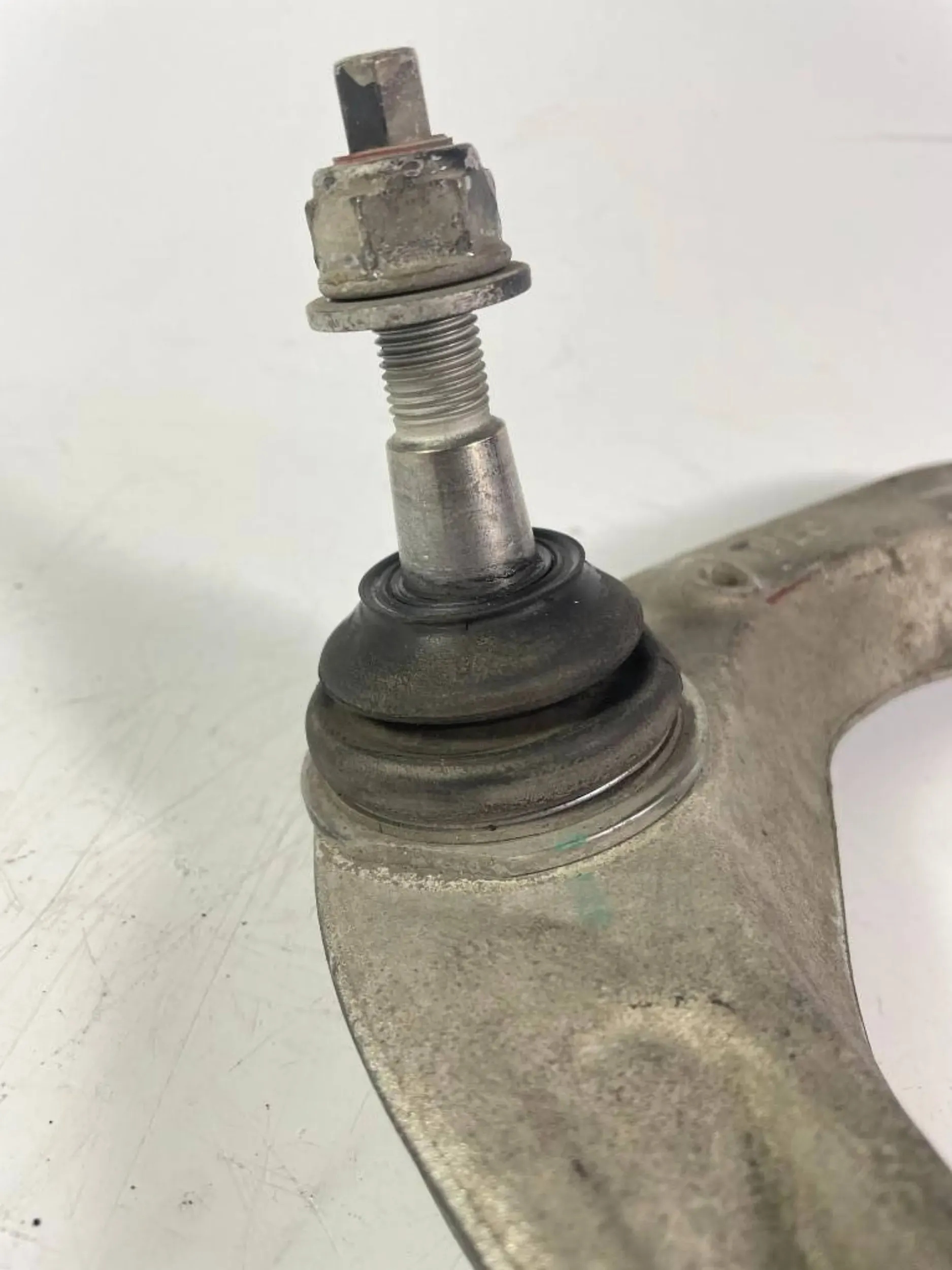 arm front upper right RAM 1500 TRX 21-24