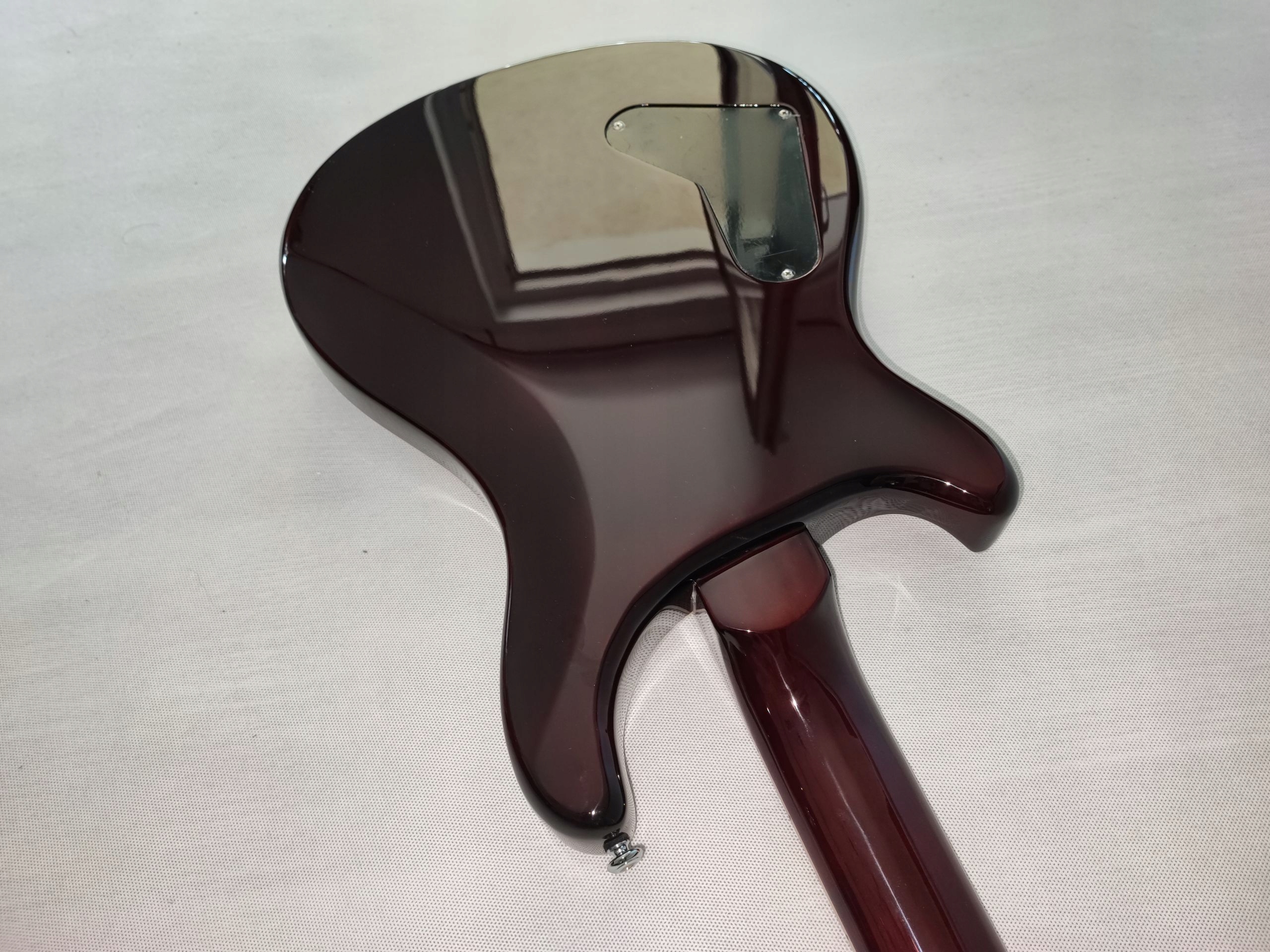 HARLEY BENTON CST-24 Amber Stripes nowa gitara ustawiona lutniczo Model CST-24 Amber Stripes