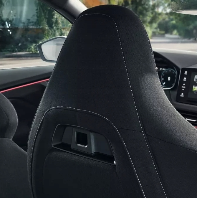 SMART HOLDER UCHWYT BAZOWY DO ZAGŁÓWKA SKODA DO FOTELI SPORTOWYCH ORYGINAŁ Producent Skoda OE