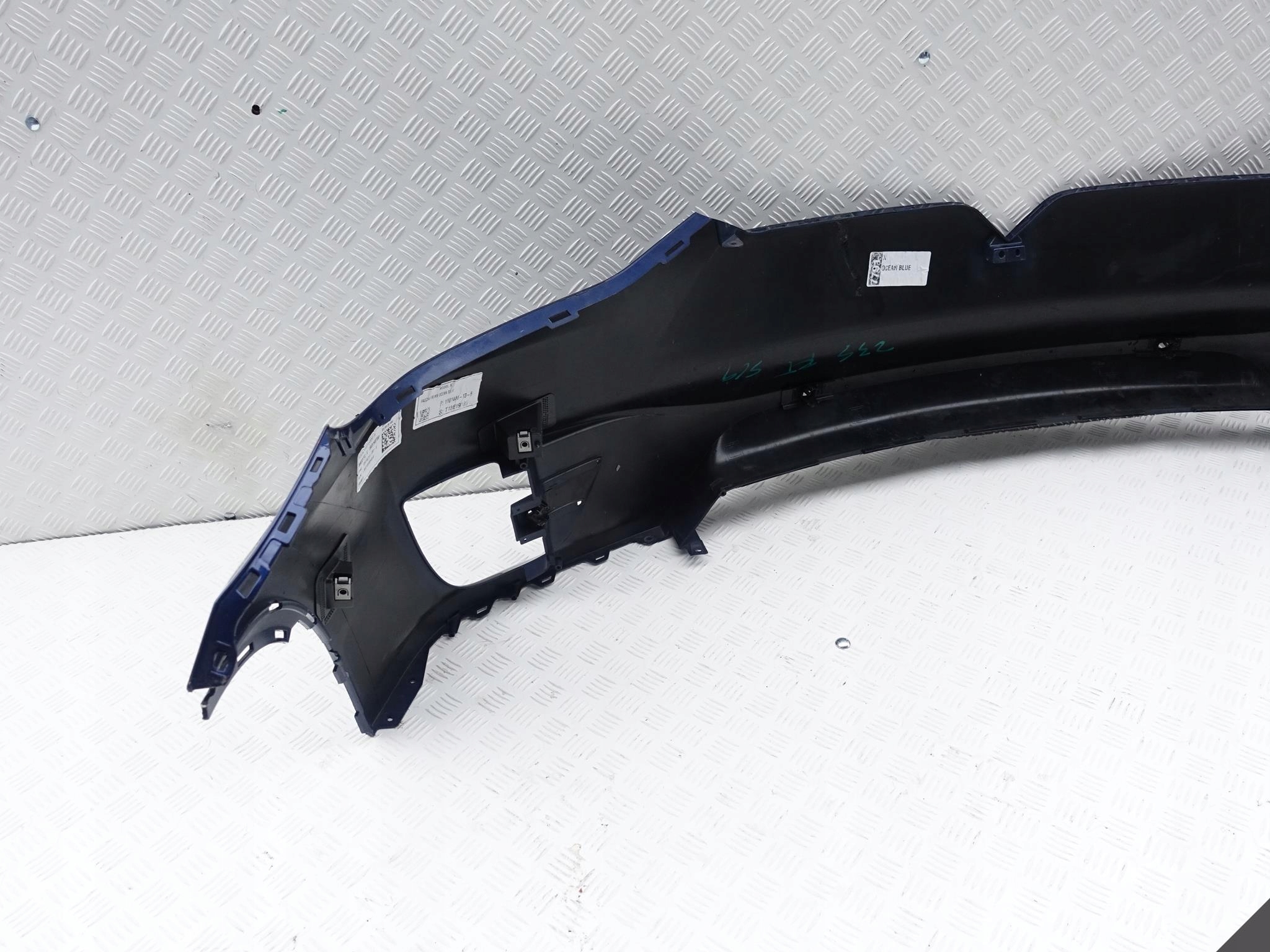 TESLA X 15- bumper front 4xPDC 1091879-00-B