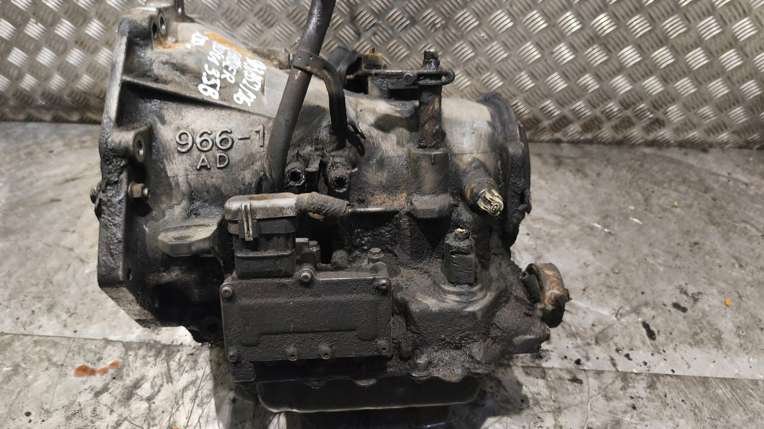 Getriebe CHRYSLER PACIFICA 3.5B 2004r AUTOMAT 966-1 AD