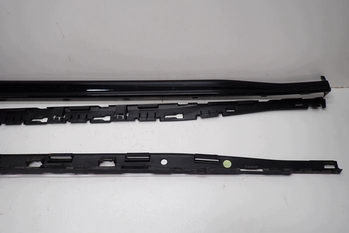 VW GOLF VIII R-LINE 19- díszléc küszöb jobb 5H0853860A