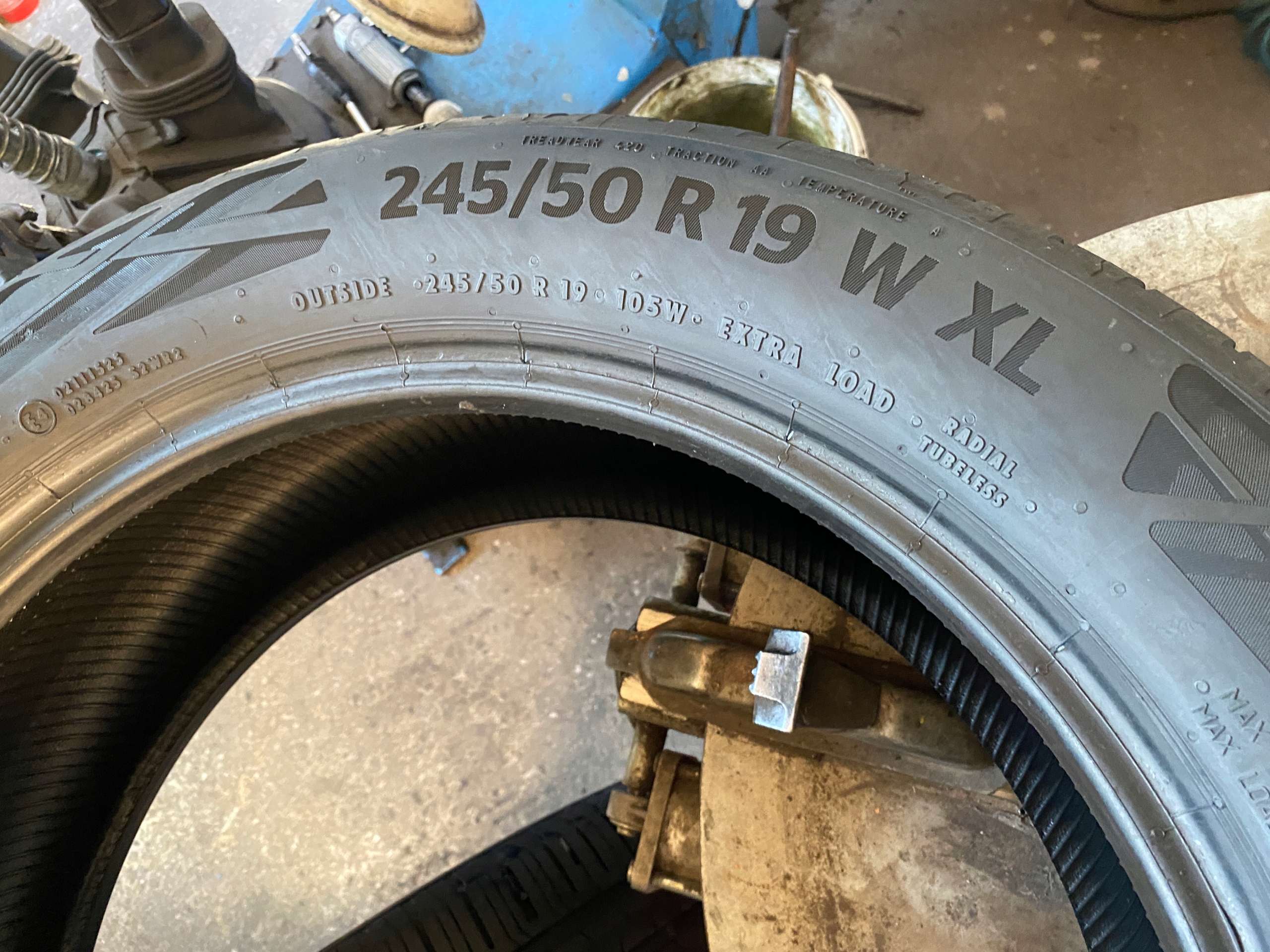 2 tyres summer 245/50R19 Continental EcoContact 6