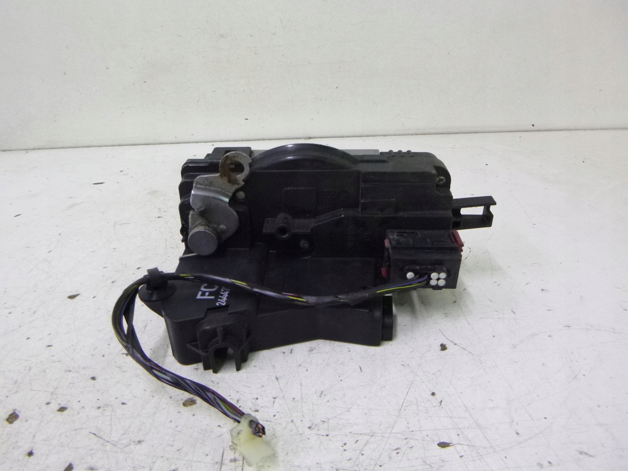 lock door front right Opel Signum 2003r.