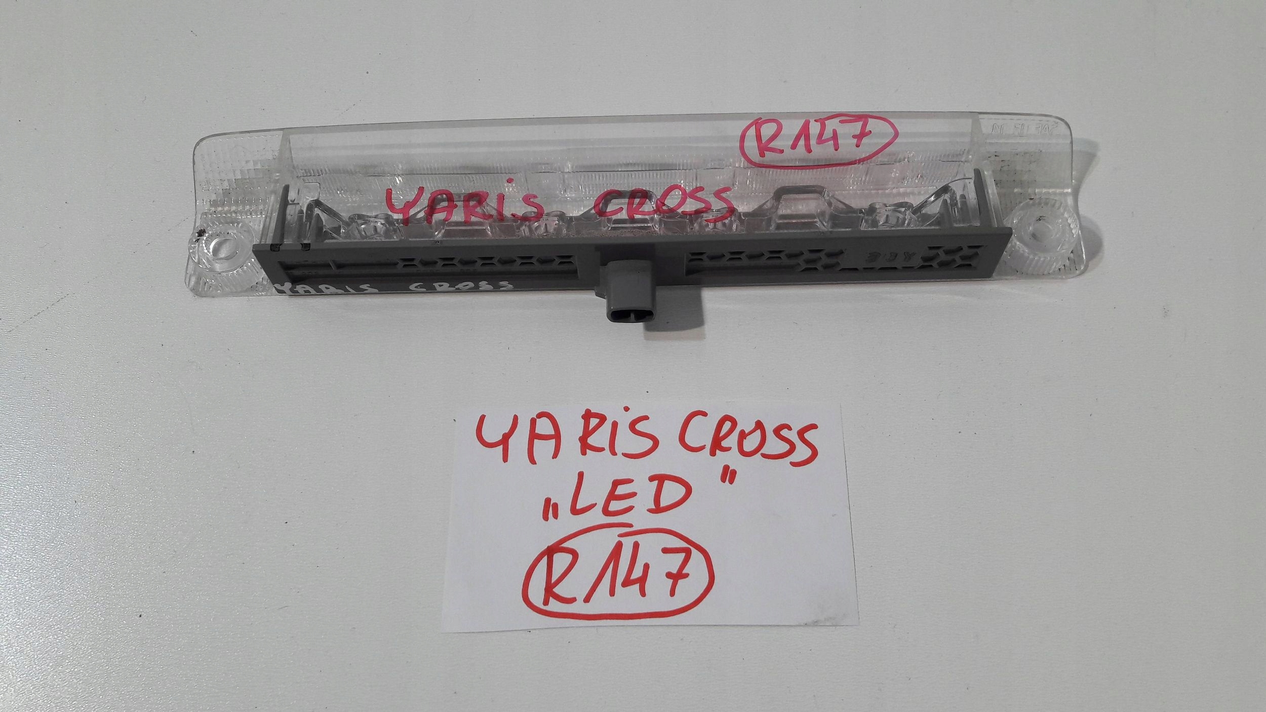 Toyota Yaris Cross light light stop LED (R147)