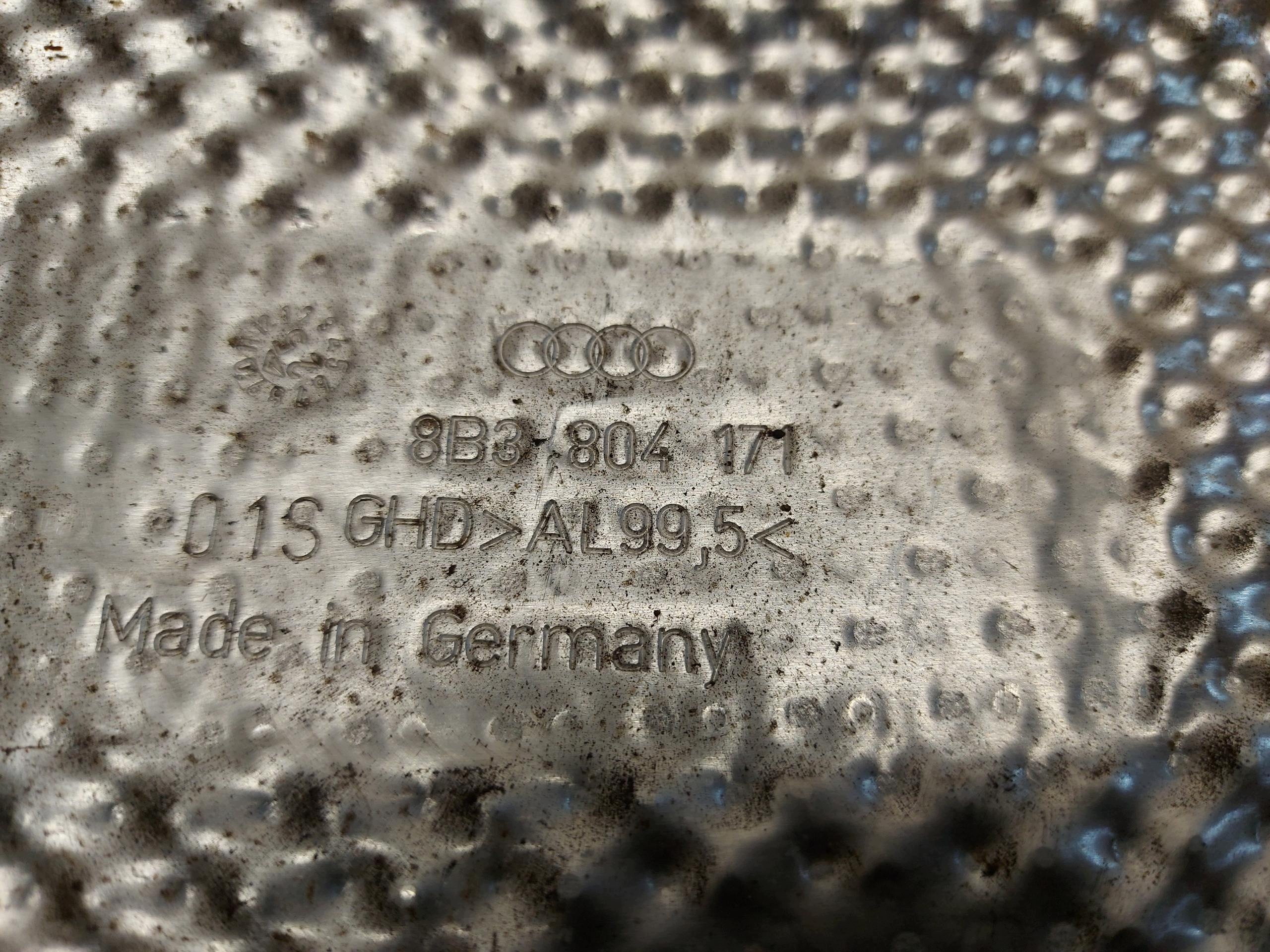 AUDI A5 8B3 B10 AVANT kryt termiczna výfuku levá 8B3804171
