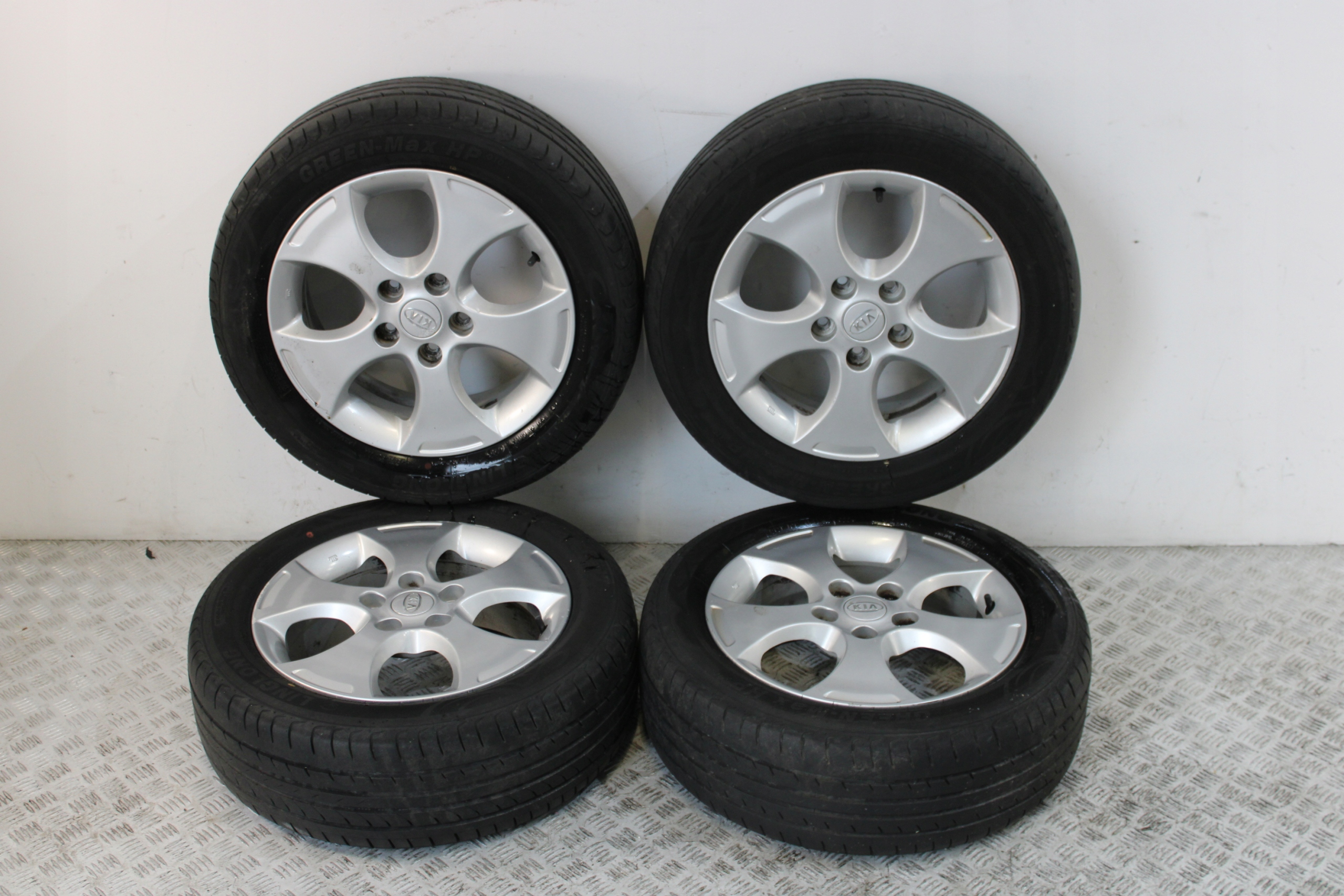 wheels discs disc 205/55 R16 KIA VENGA