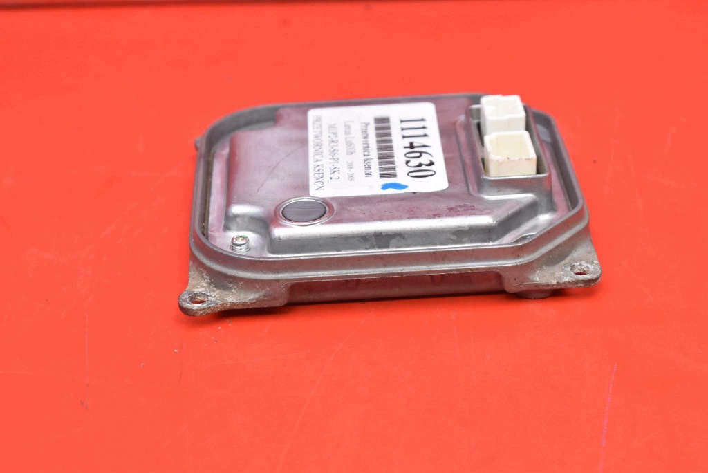 control unit module LED left 85967-50030 LEXUS LS 4 IV LS600H 06-09
