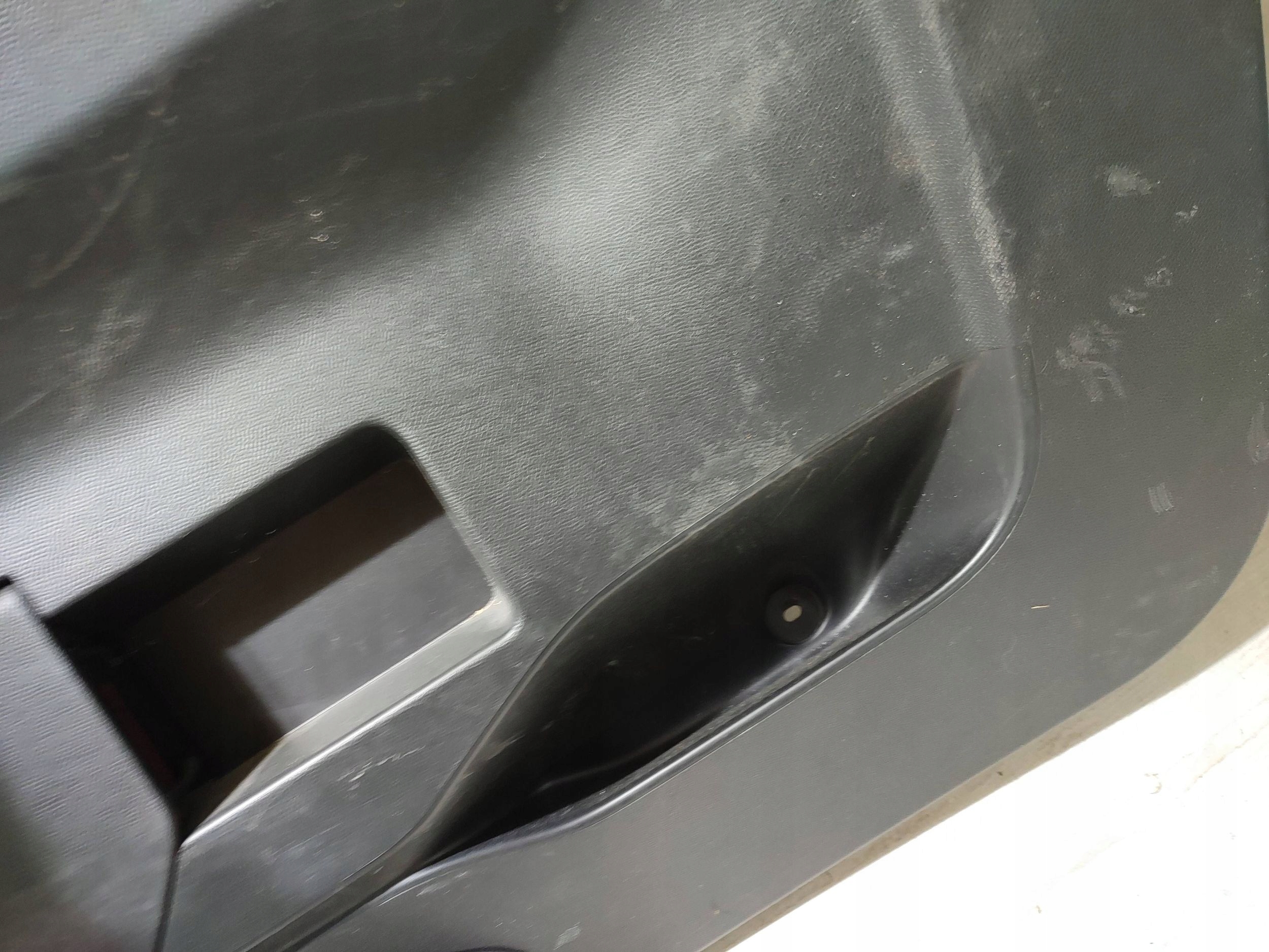 Peugeot 2008 II 2020 side bonnet