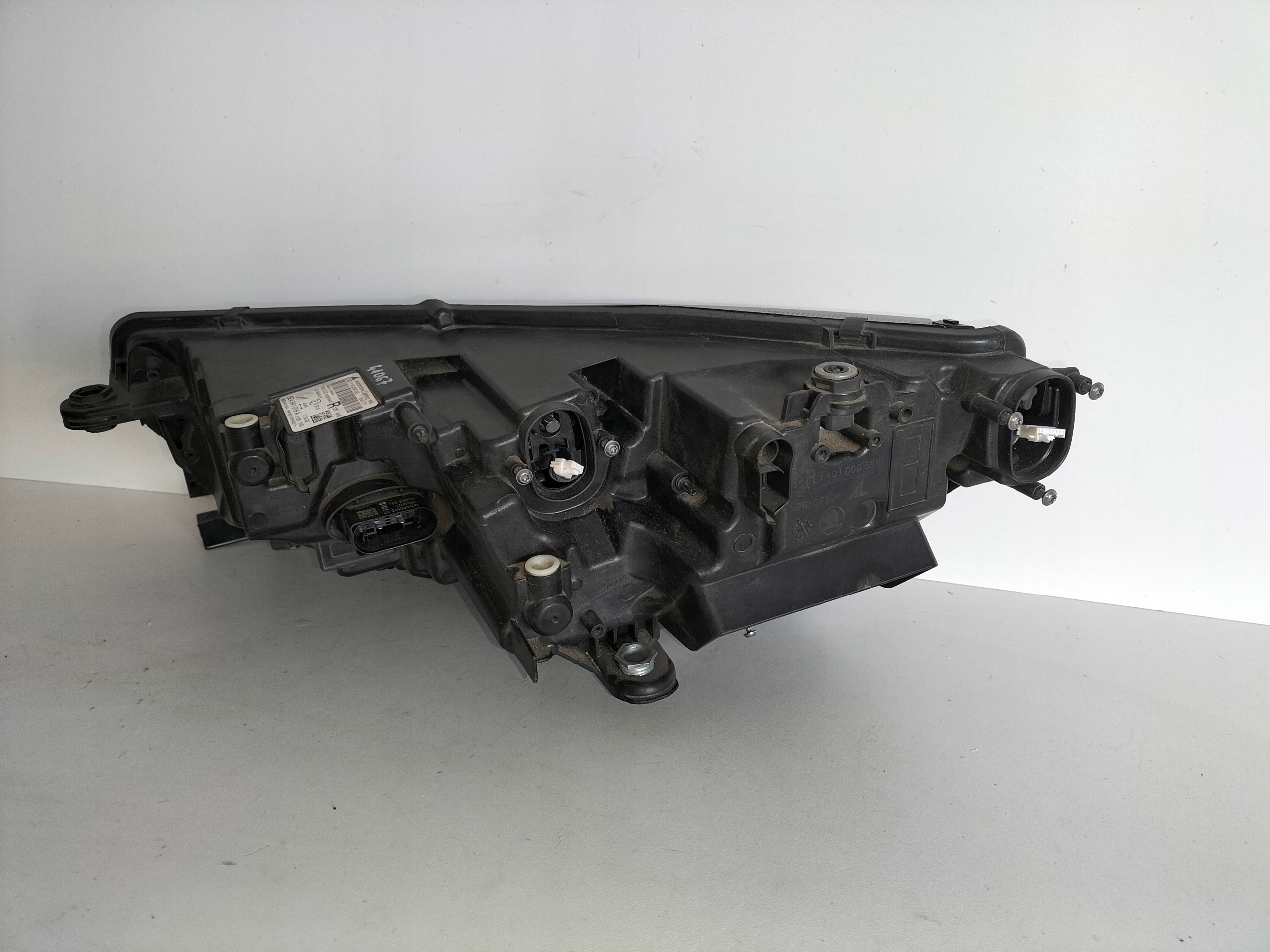 light front reflektor right SKODA OCTAVIA 4 IV 19- FULL LED
