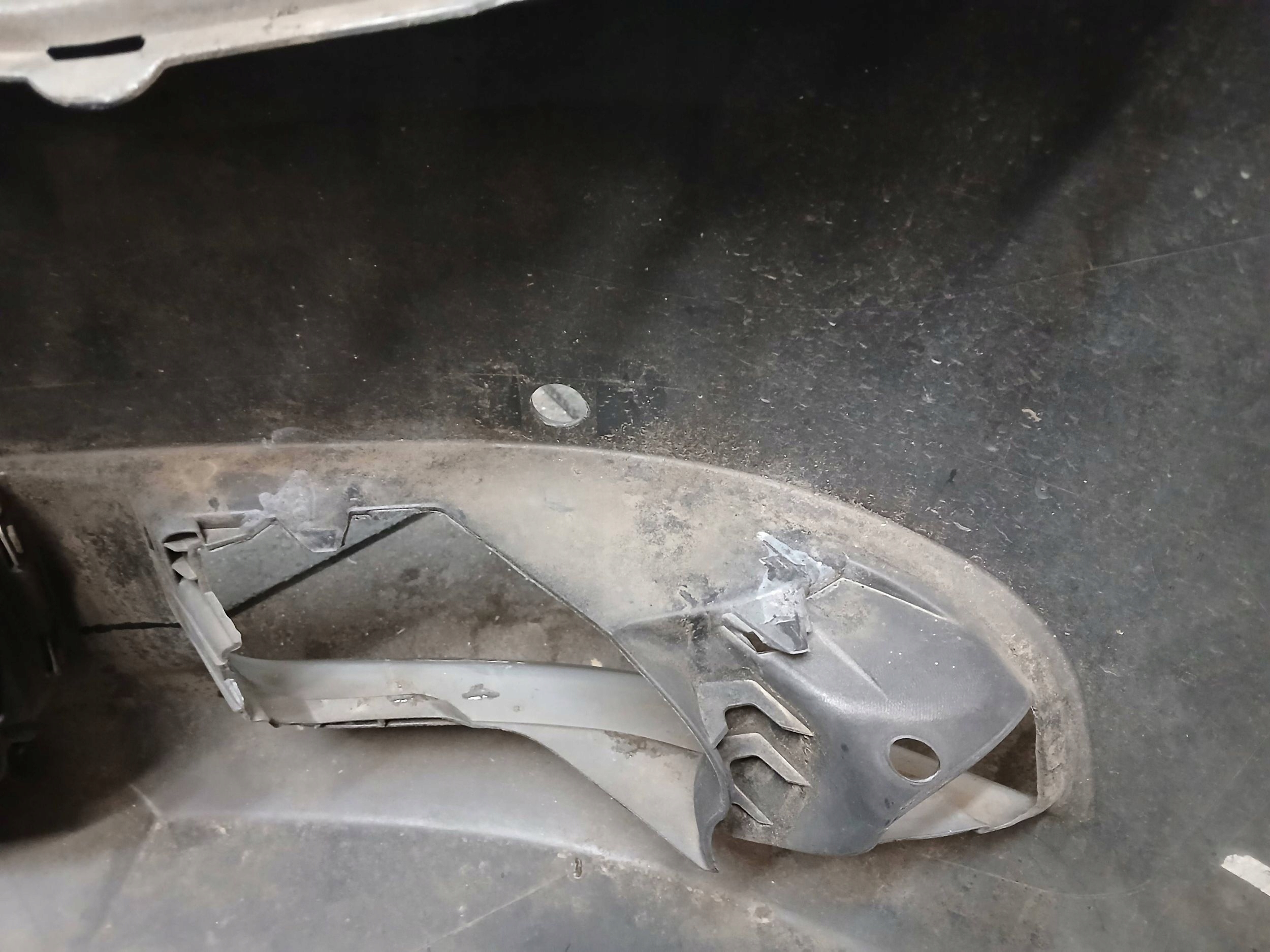 bumper front SKODA SUPERB II 2 3T0
