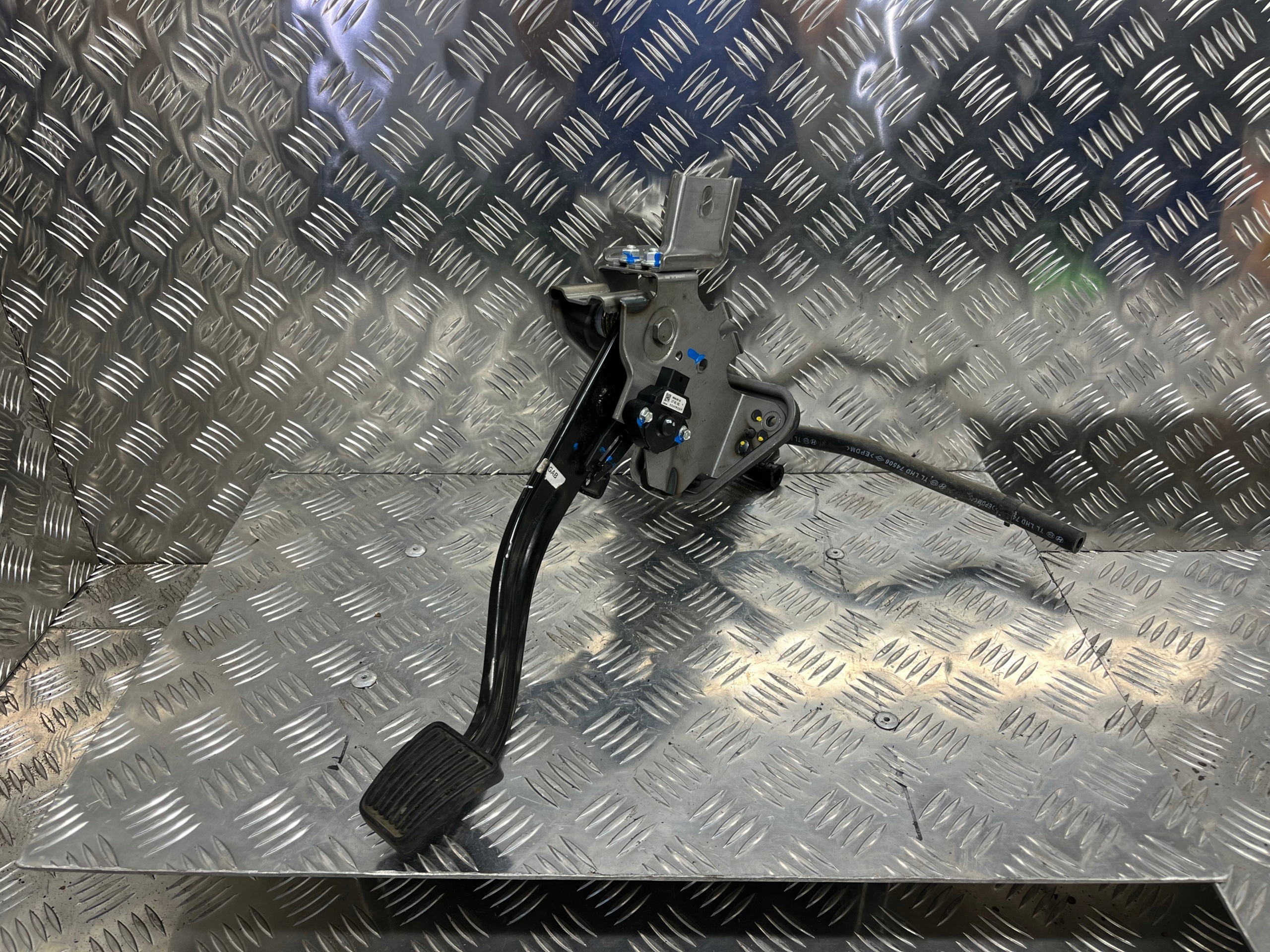 Kupplungspedal KIA SPORTAGE 4 32802-D7200