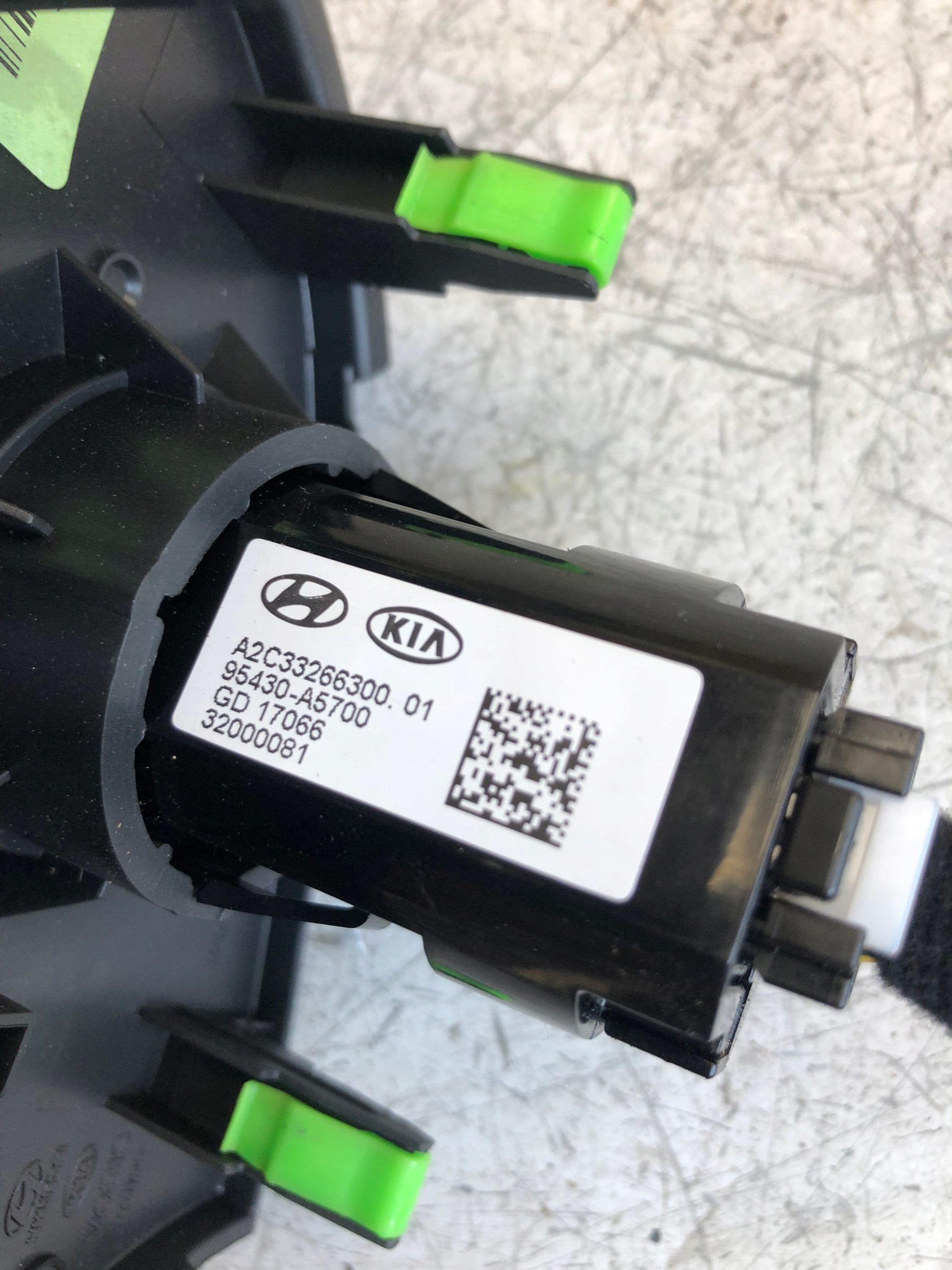 HYUNDAI I30 II button START STOP 95430-A5700