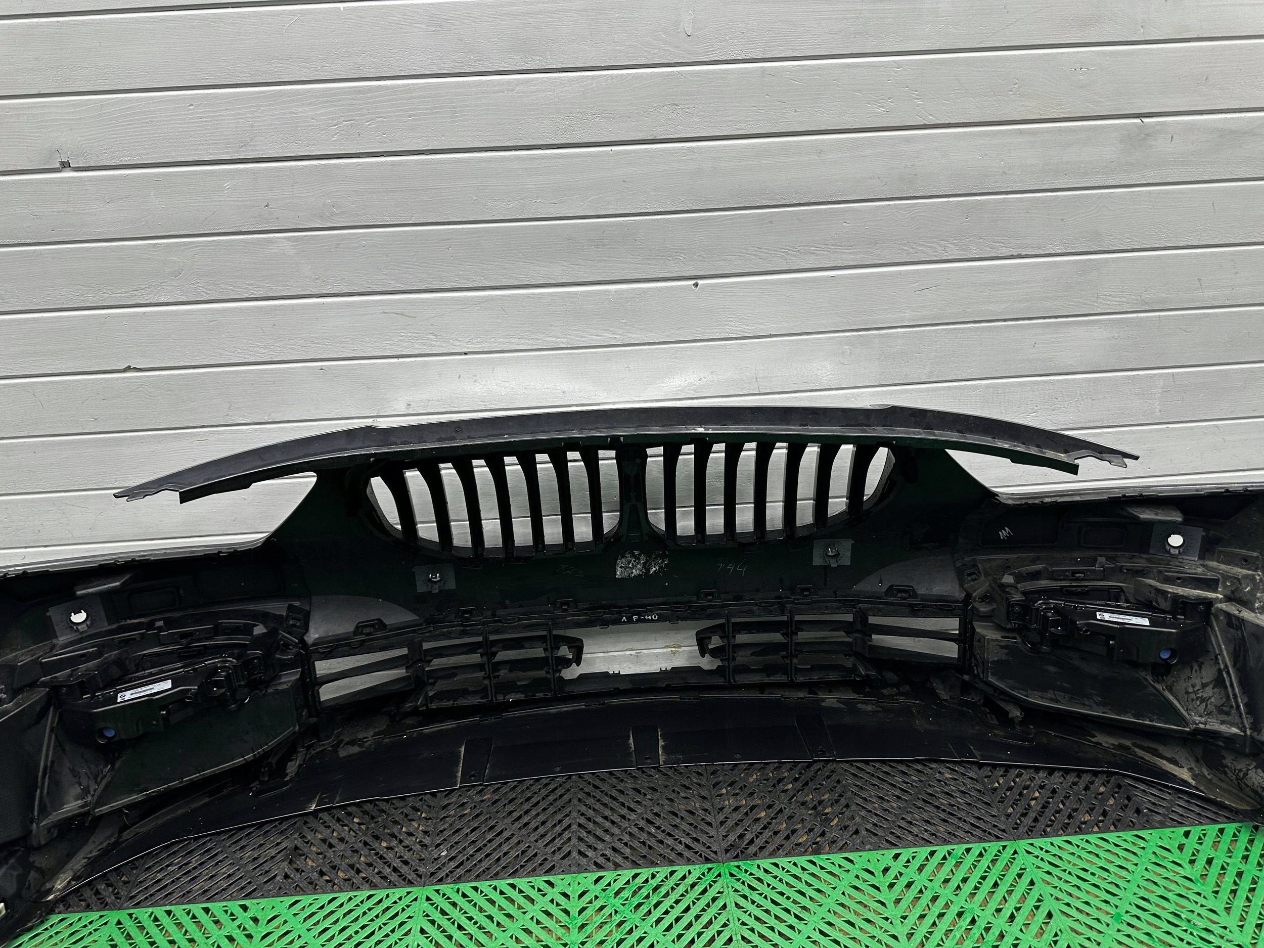 front bumper front BMW 1 F40 lift