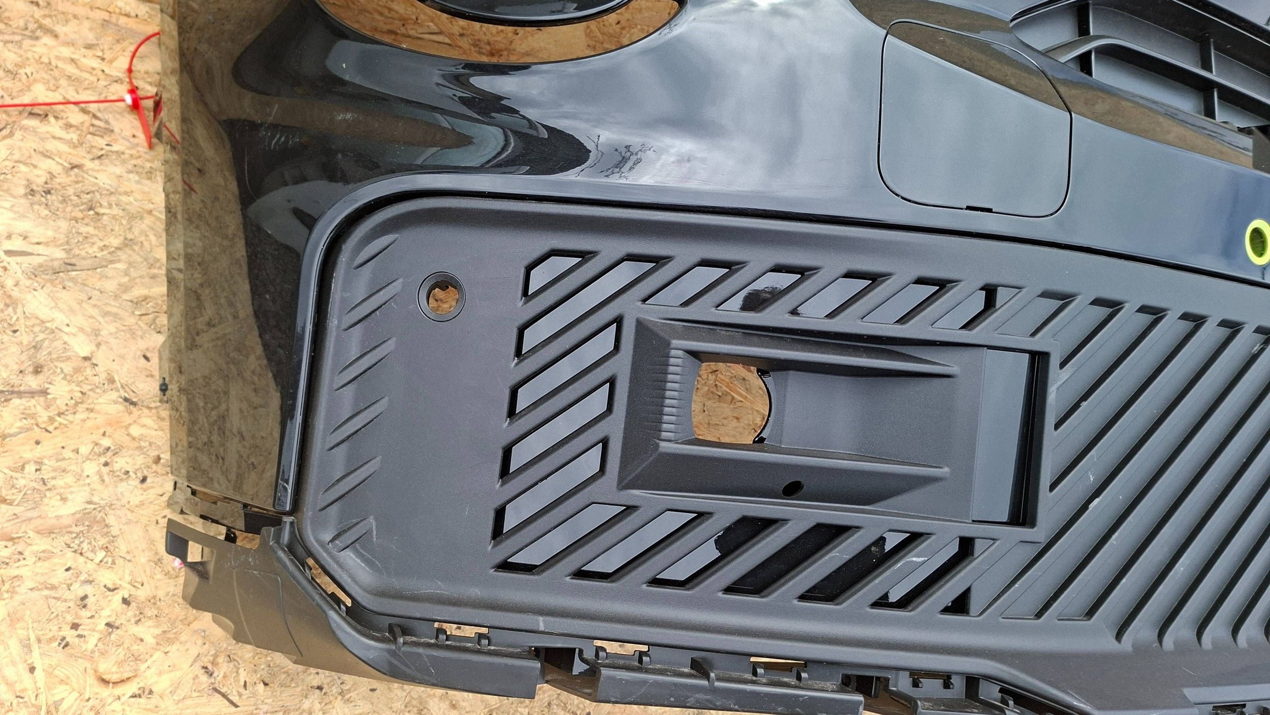 front bumper FIAT 600E ABARTH below 4X sensors PDC 2024