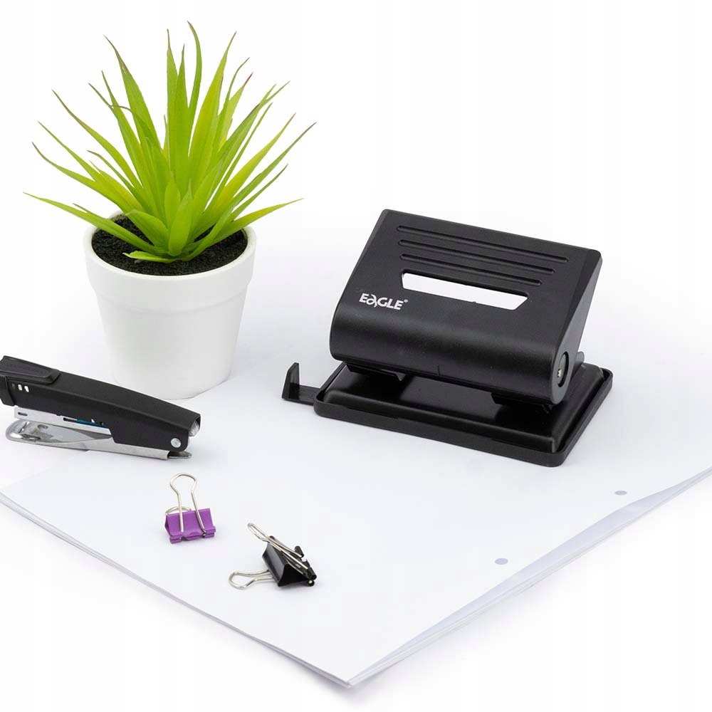 Dziurkacz EAGLE 837 Metal do 25 kartek Czarny Marka Eagle