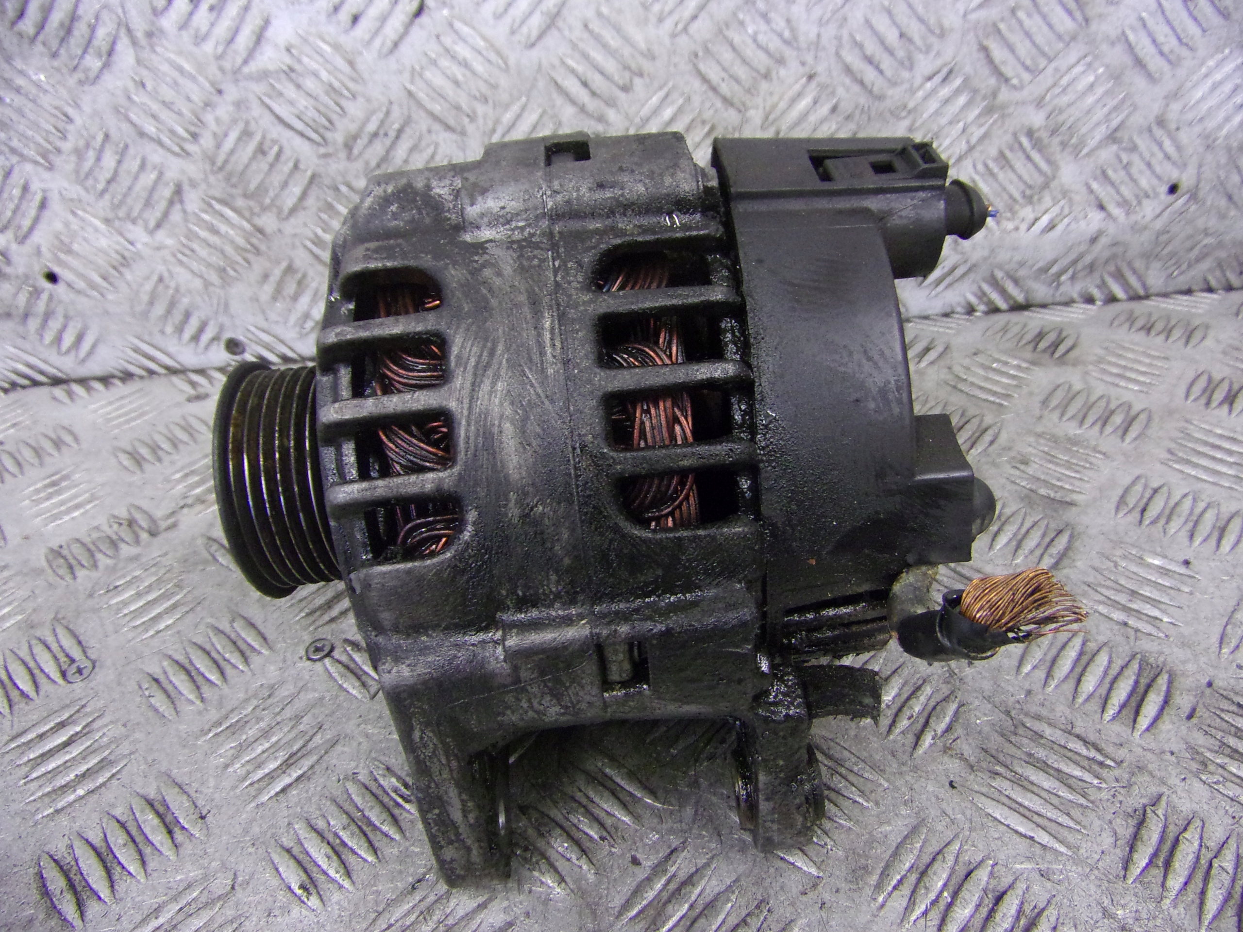 ALTERNATOR VOLKSWAGEN POLO 4 1.2B
