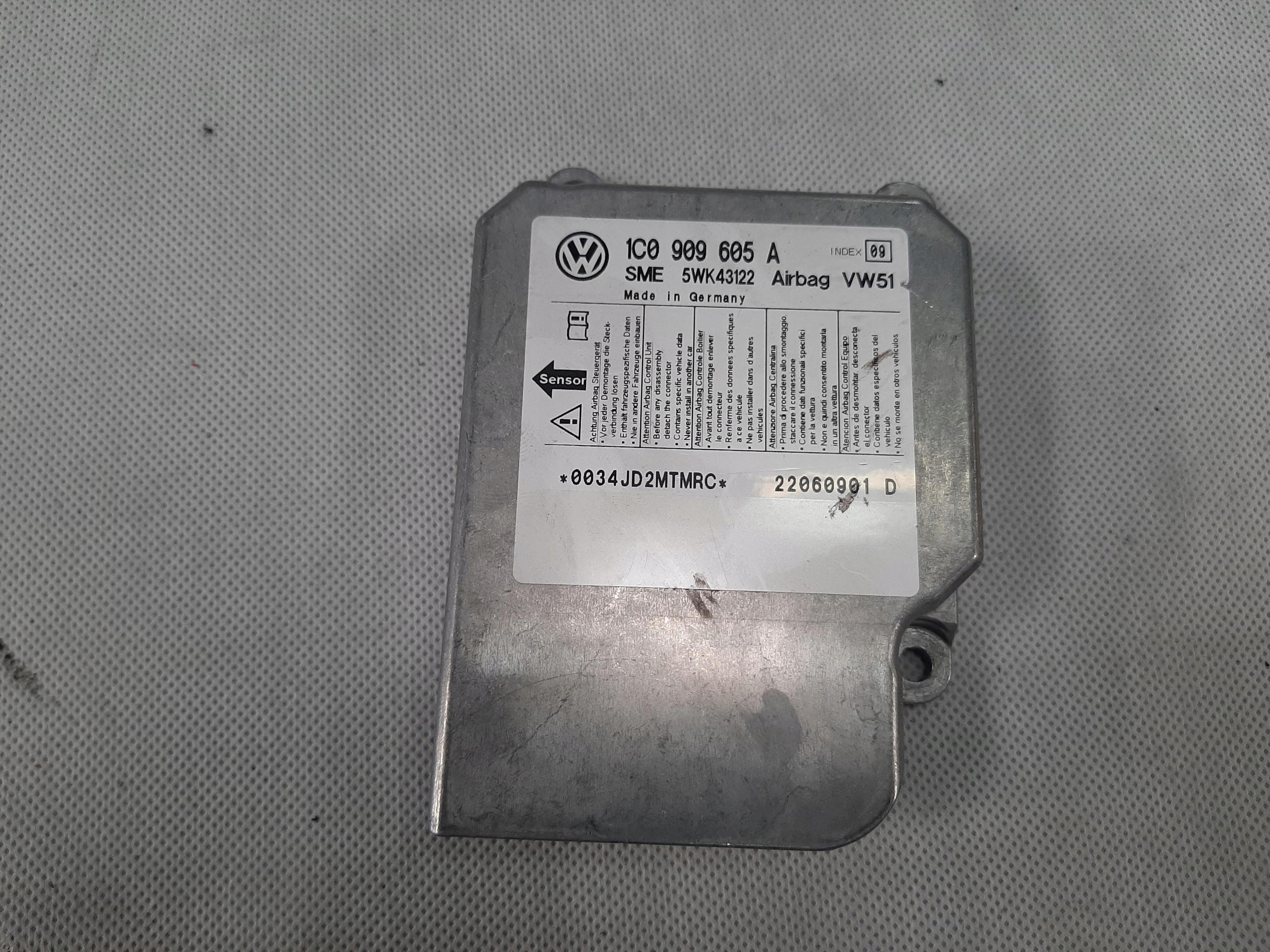Блок airbag volkswagen oe 1C0909605A
