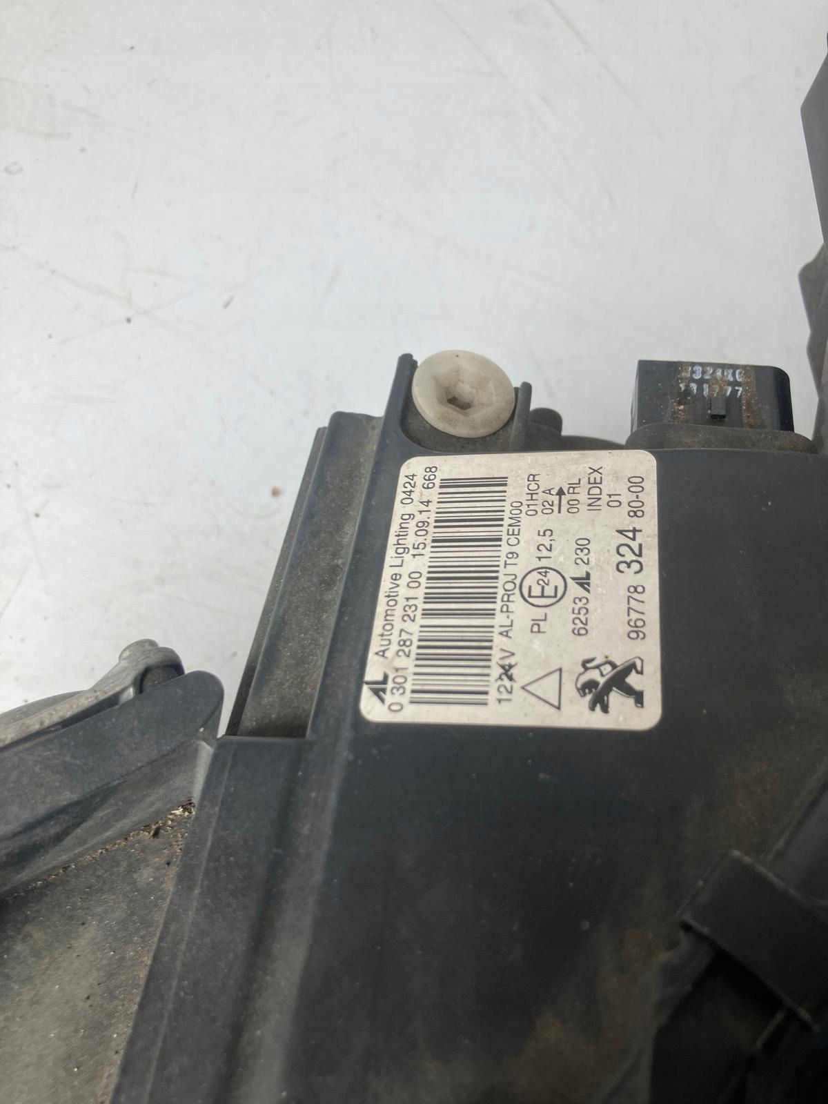 light left front PEUGEOT 308 T9 FULL LED 9677832480