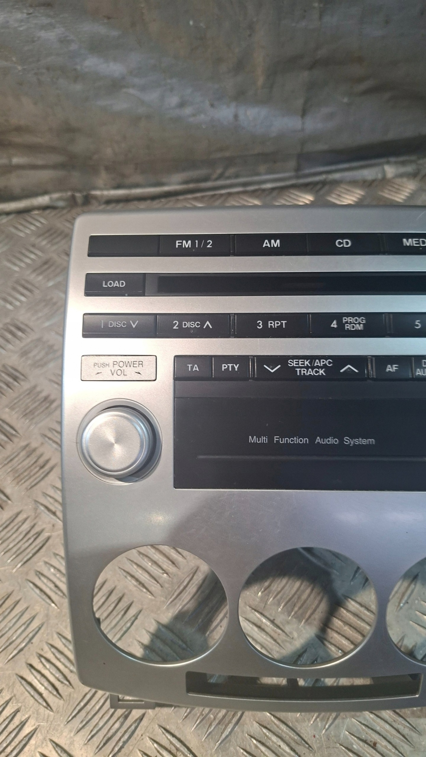 RADIO MAZDA 5