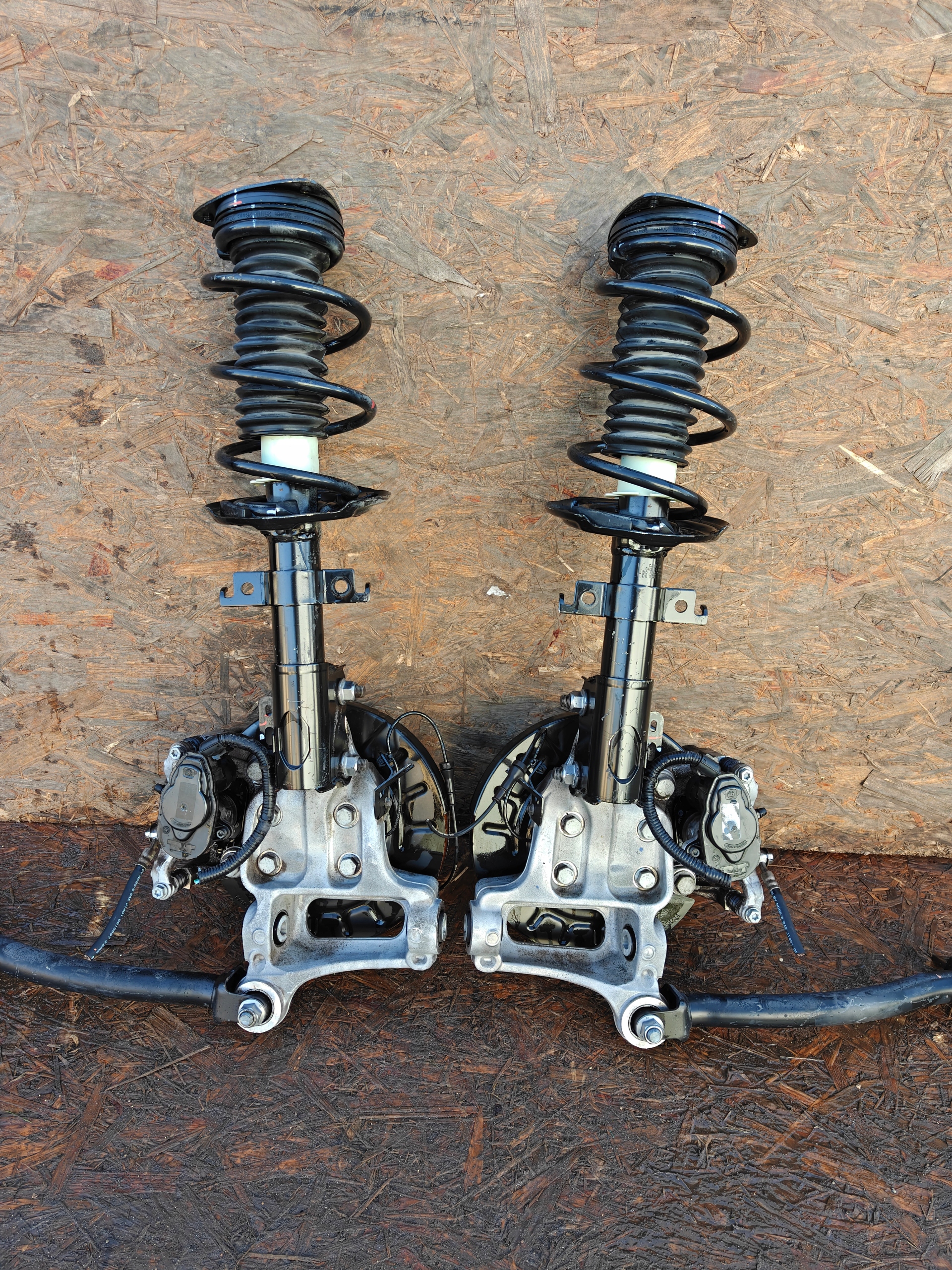 shock absorber left swing left rear rear part RENAULT MEGANE E-TECH 562100525R