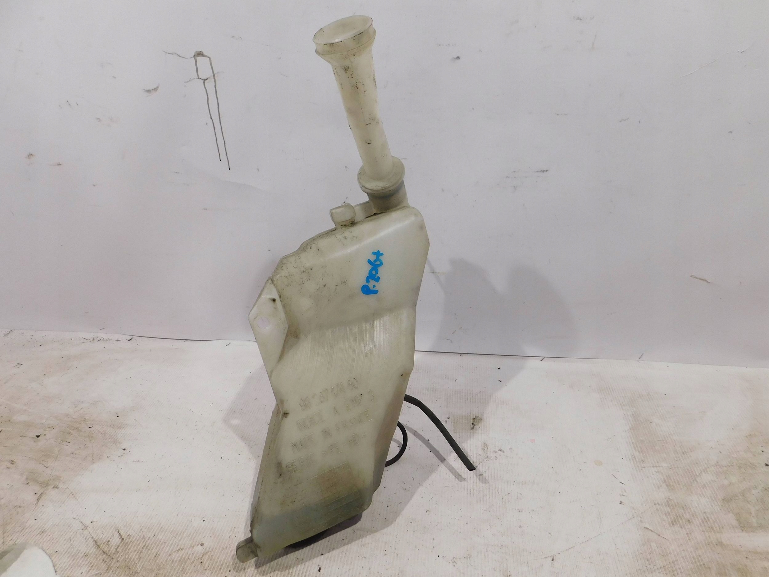 washer fluid tank PEUGEOT 206+ plus