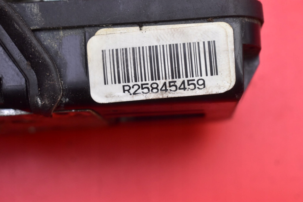 lock door right front front R25845459 SATURN VUE 2 II OPEL ANTARA 07-10