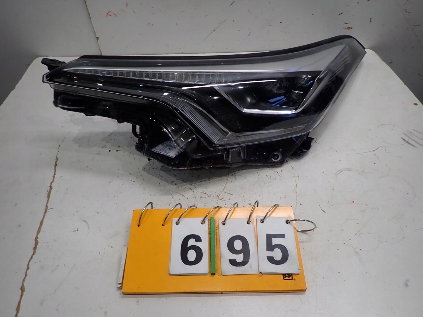 light front left TOYOTA CHR 2016- FULL LED