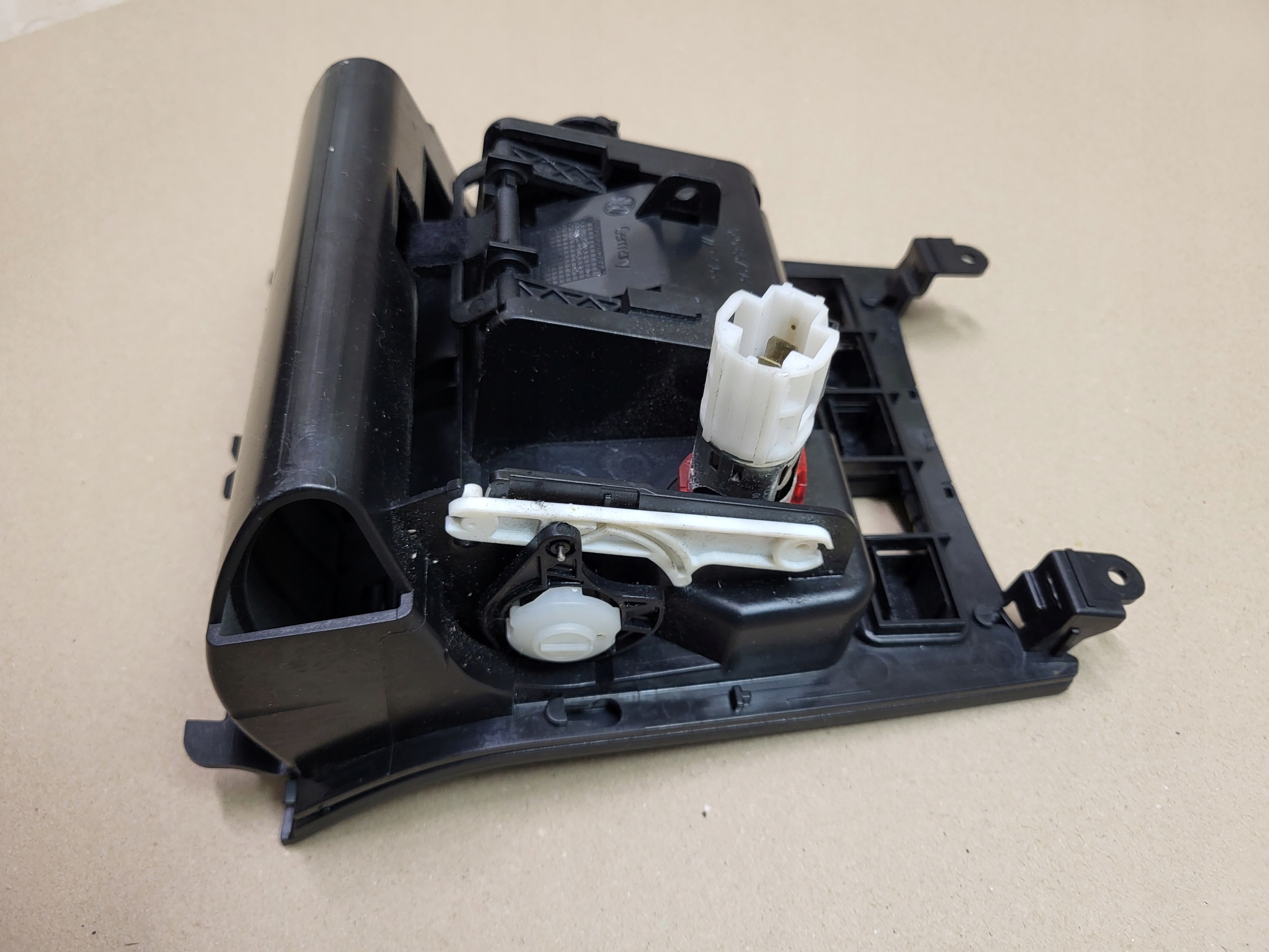 ashtray passenger compartment front VW GOLF VI 5K 5K0857961 OE EUROPA