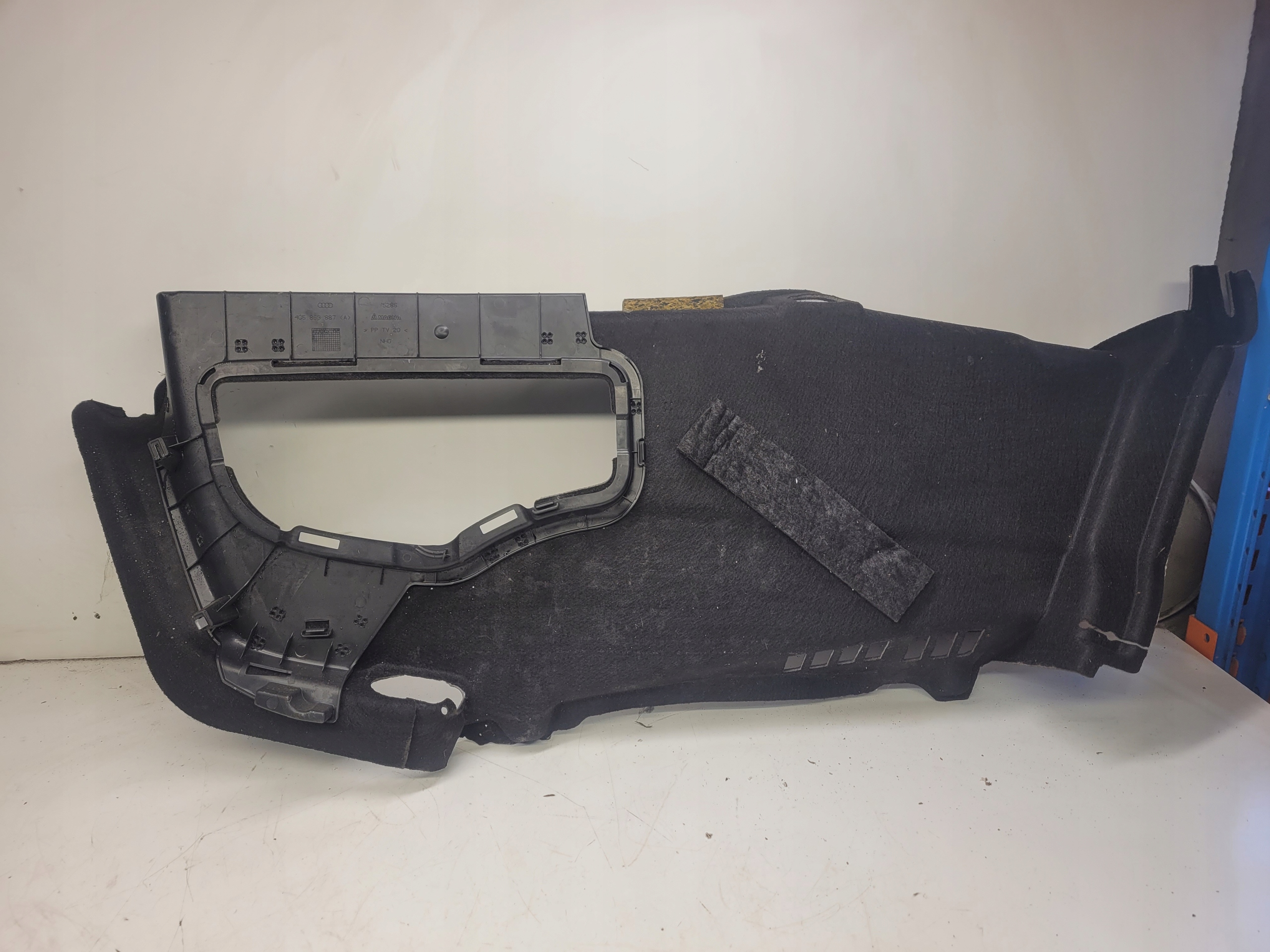 boot upholstery left AUDI A6 C7 sedan 4G5863887A